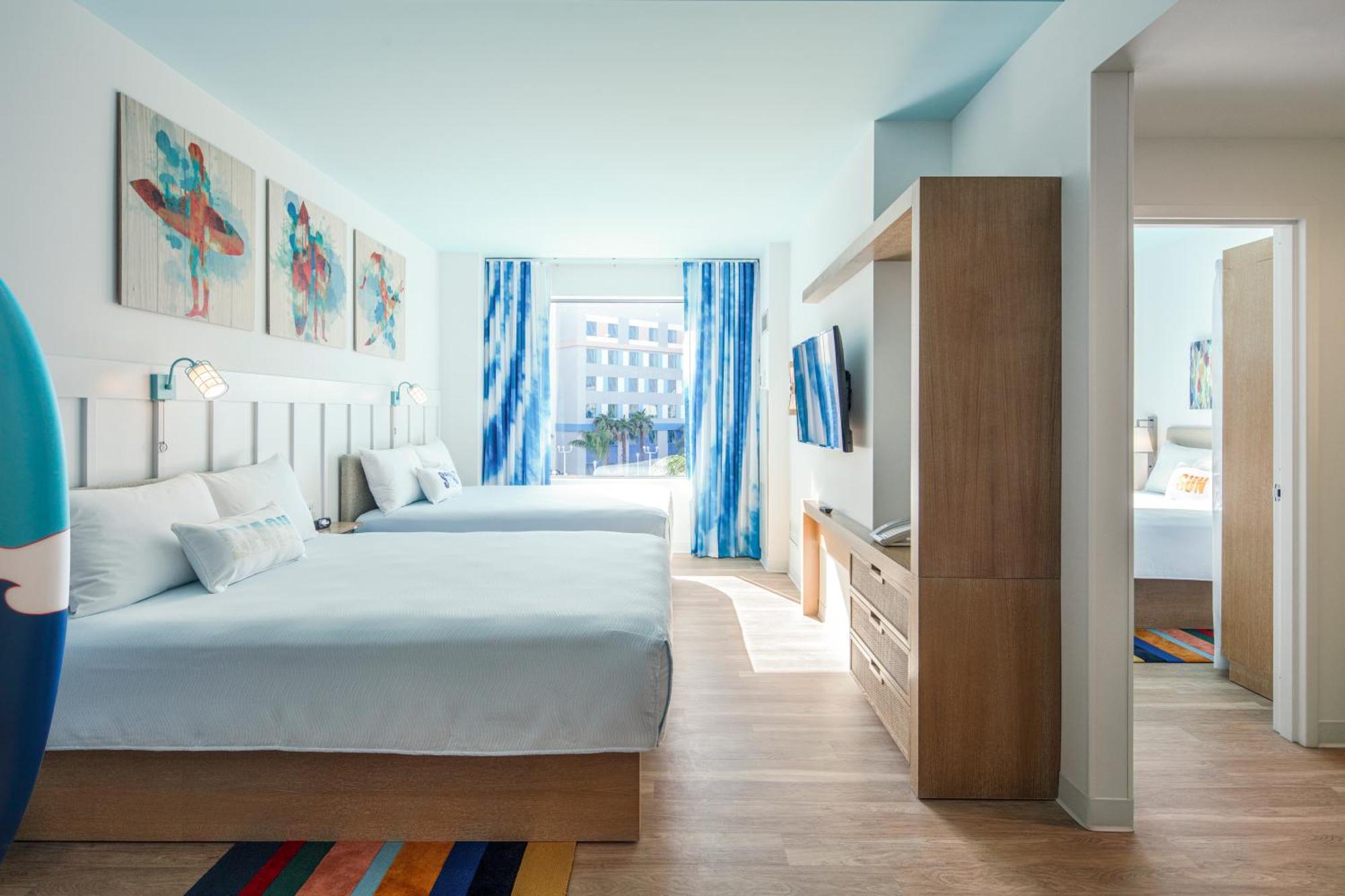 Suite con 2 Camere da Letto, Vista Acqua e Ingresso Anticipato Parco Incluso*