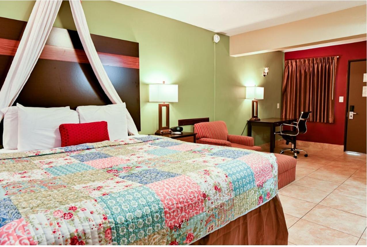 King Room - Disability  Accessible