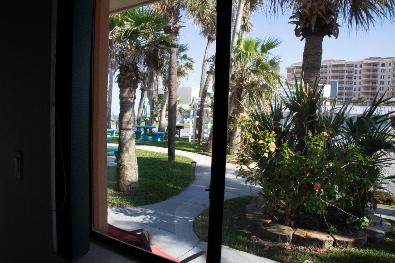 King Room Courtyard View