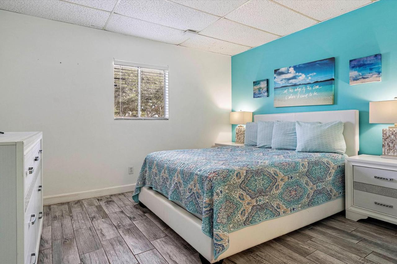 One-Bedroom Apartment,1183886539:JPEG