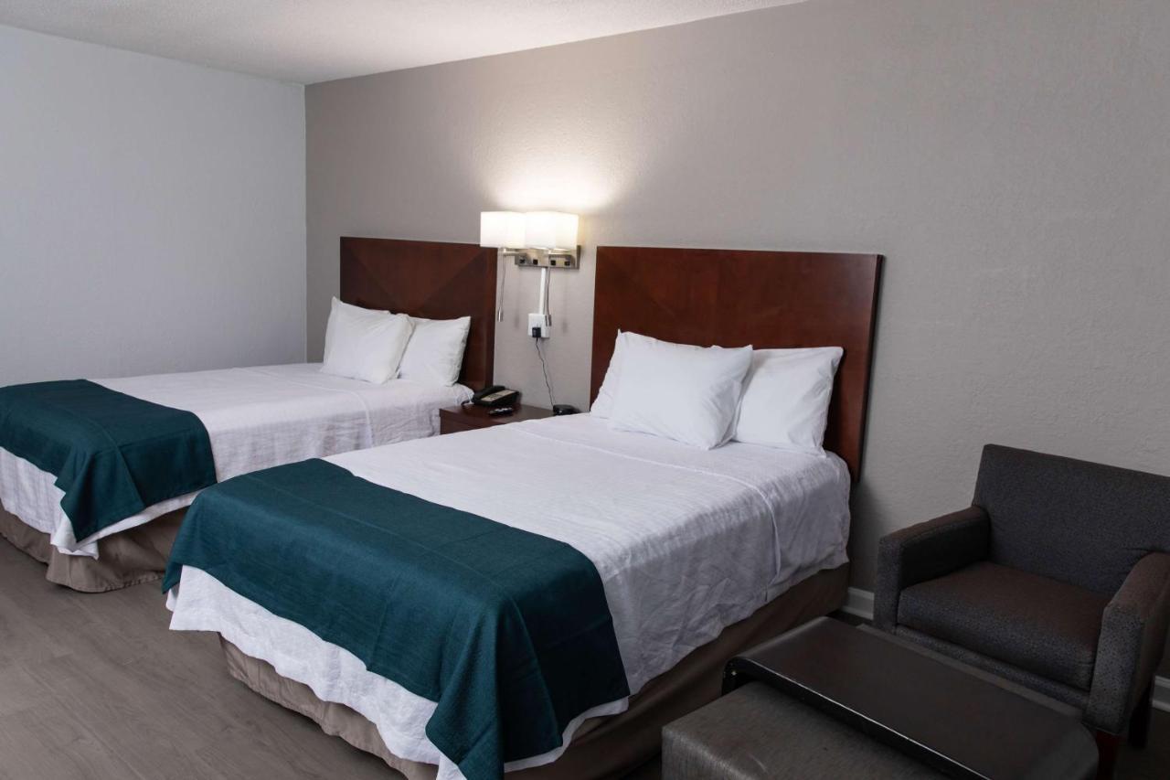 Deluxe Quadruple Room - Non-Smoking,1201155619:JPEG