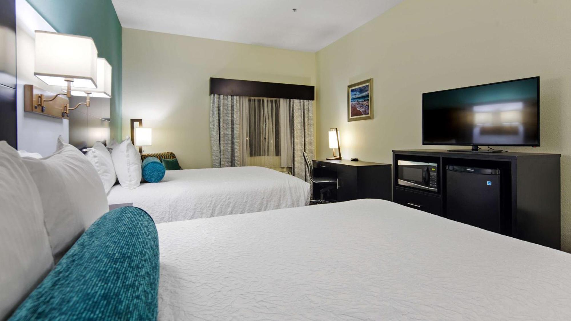 Queen Room Two Queen Beds