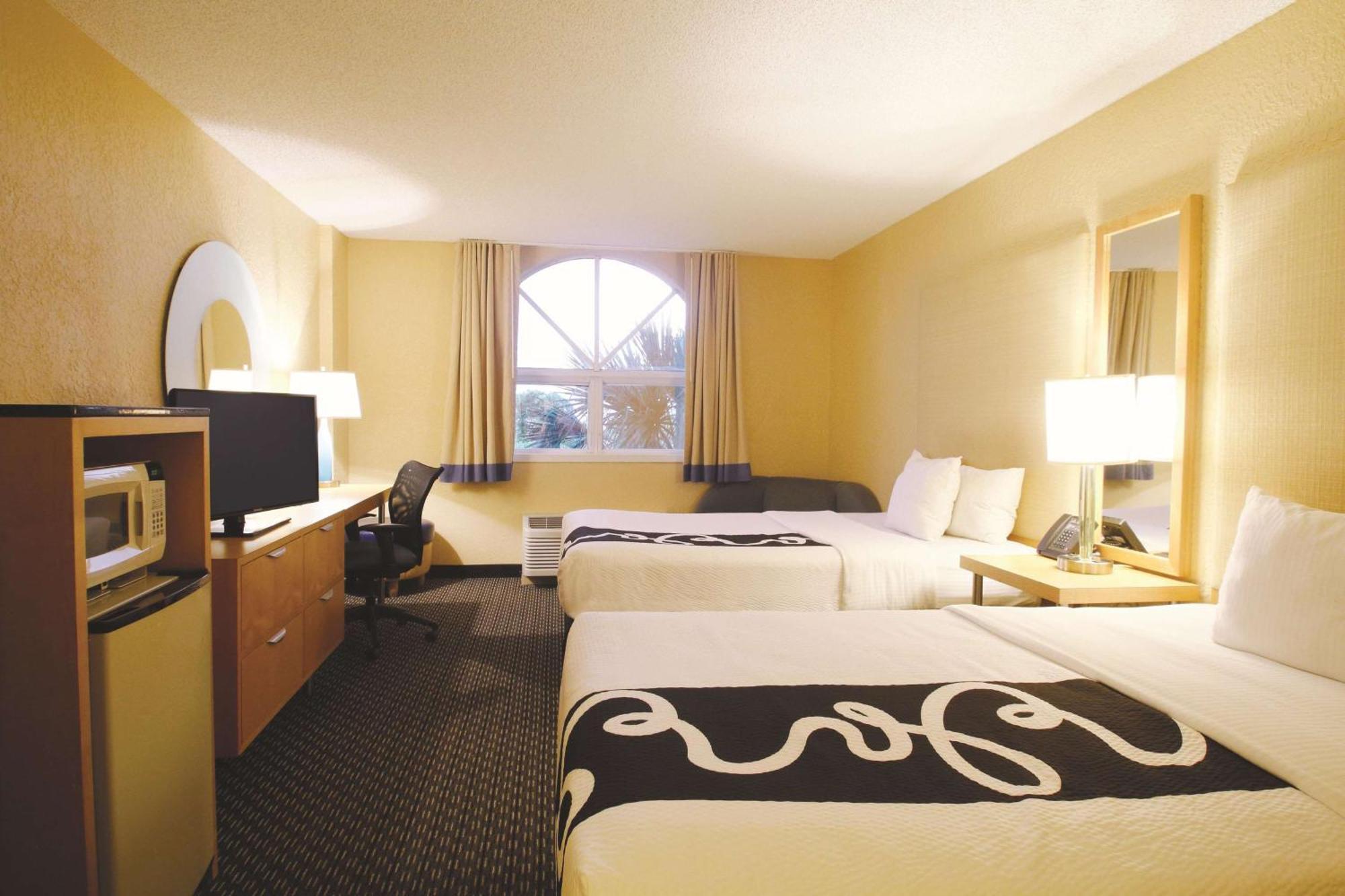 Deluxe Double Room with Two Double Beds