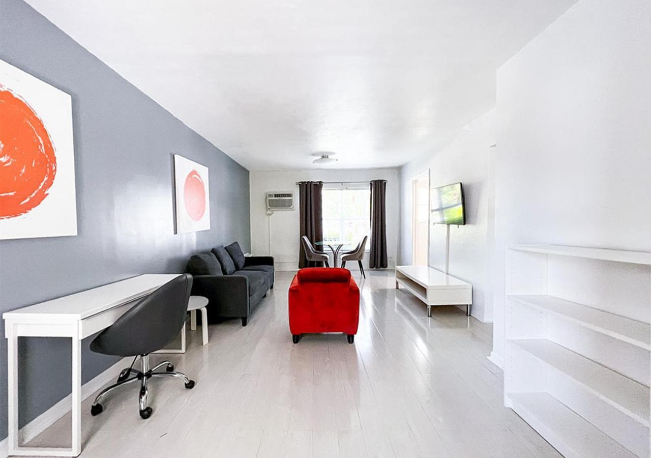 One-Bedroom Apartment King Bed,1287982699:JPEG