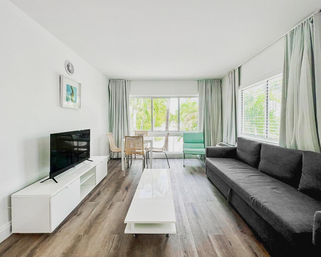 One-Bedroom King & Sofa Bed