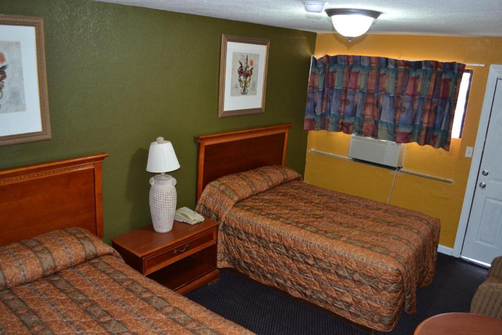 Double Room Two Double Beds Smoking