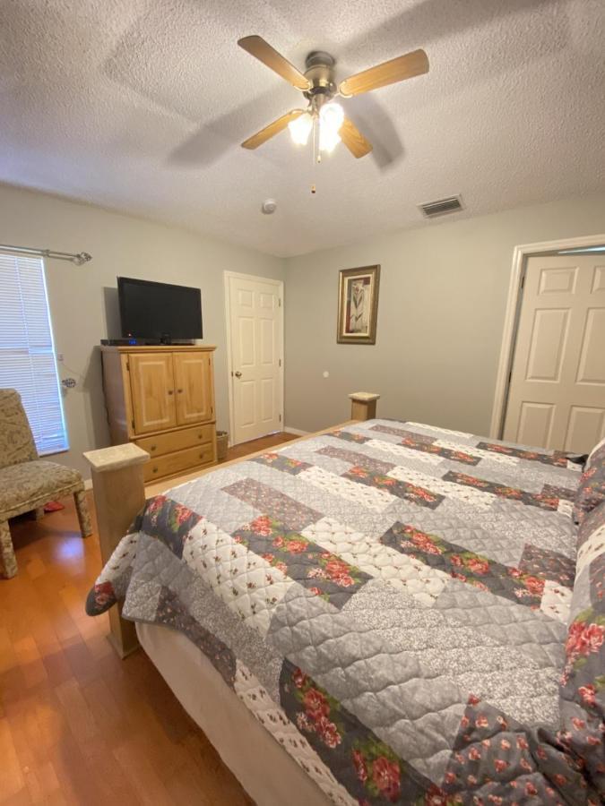 Private Three-Bedroom House with Private Pool