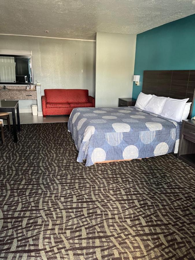 King Room - Non-Smoking