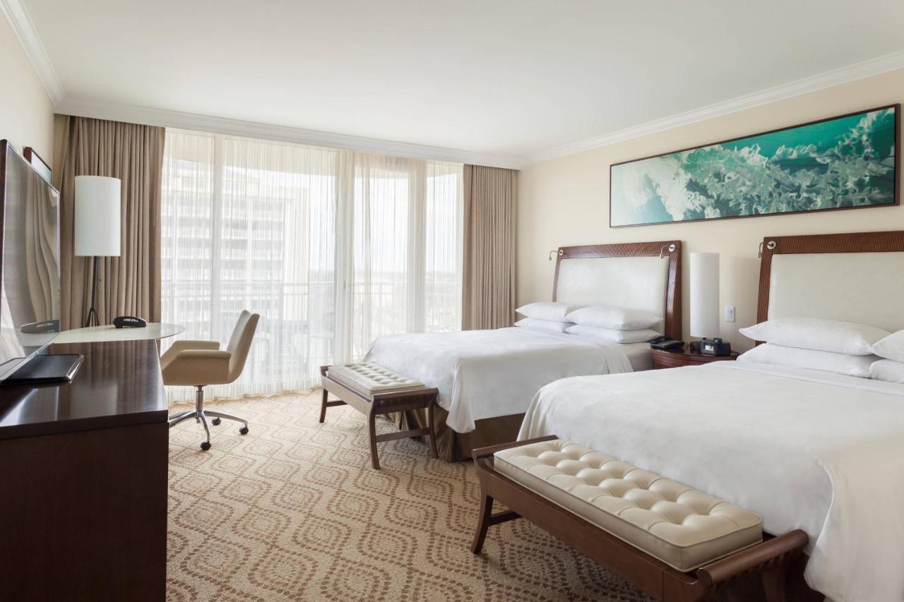 Queen Room with Two Queen Beds with Balcony and Pool/Gulf View