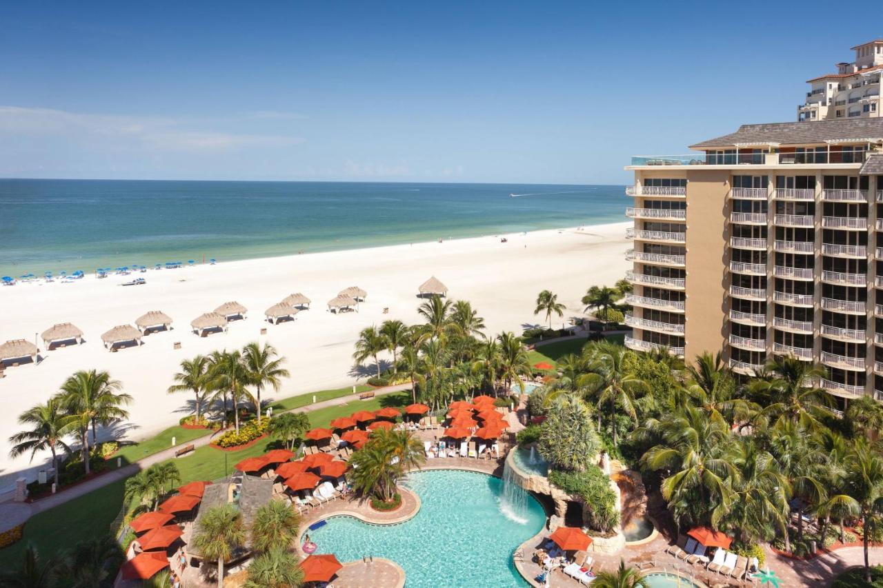 Partial Pool & Gulf View, Guest room, 1 King, Balcony