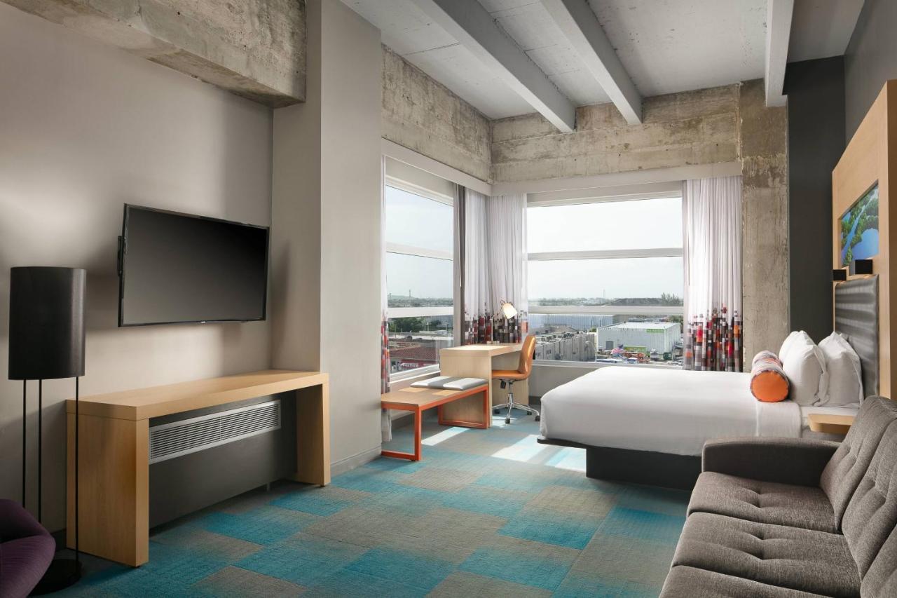Habitación Breezy Esquinera más amplia - 1 cama extragrande - Planta alta