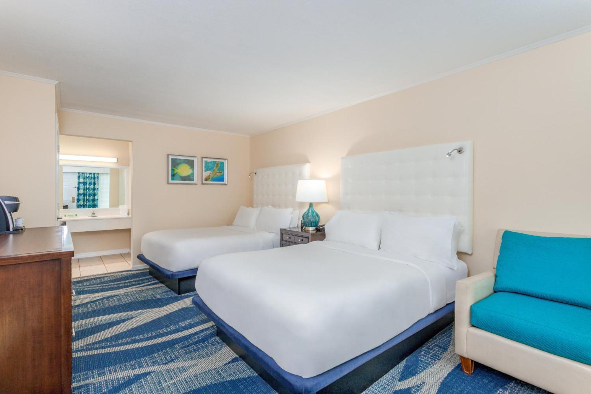 Queen Room Two Queen Beds Marina View,1438787695:JPEG