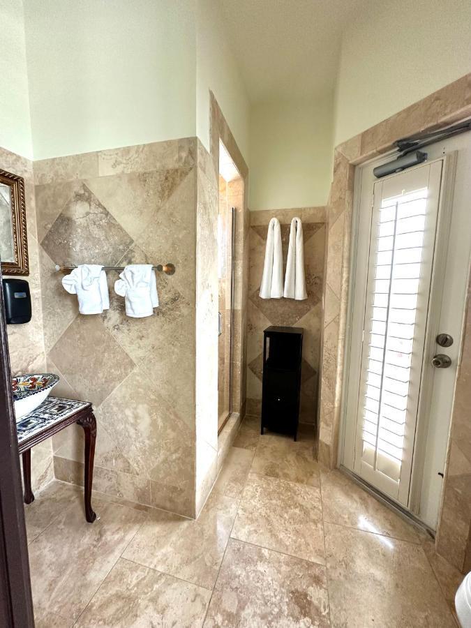Queen Suite