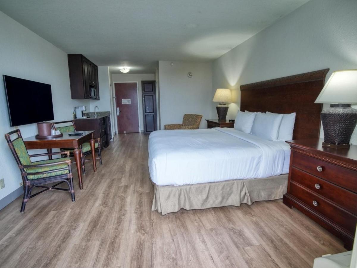 King Room with Gulf View - Non-Smoking