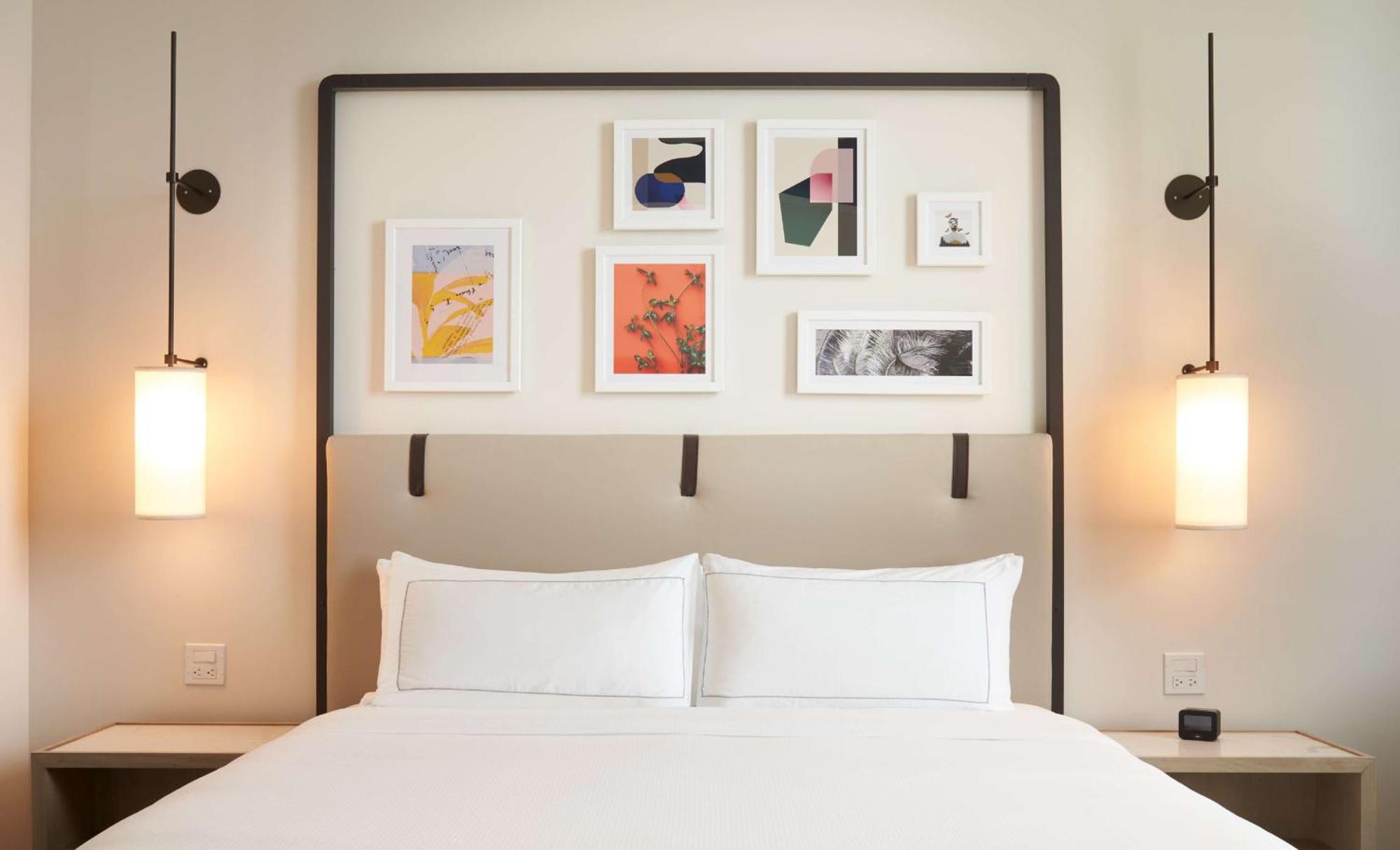 King Room,1500035617:JPEG