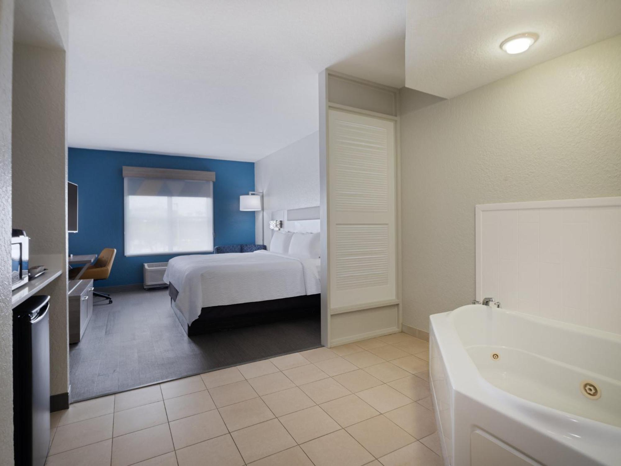 King Room with Jetted Tub