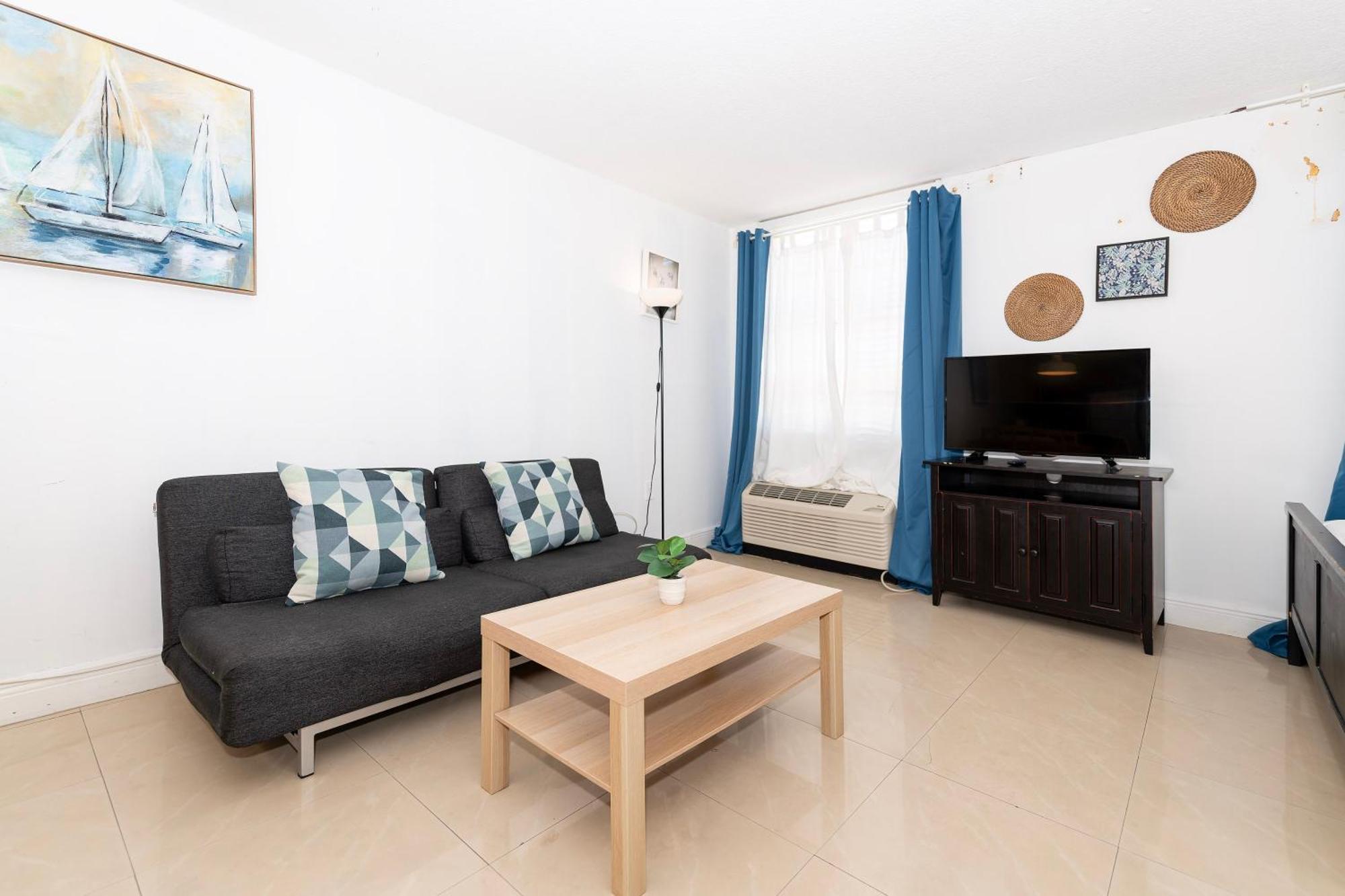 Studio Apartment