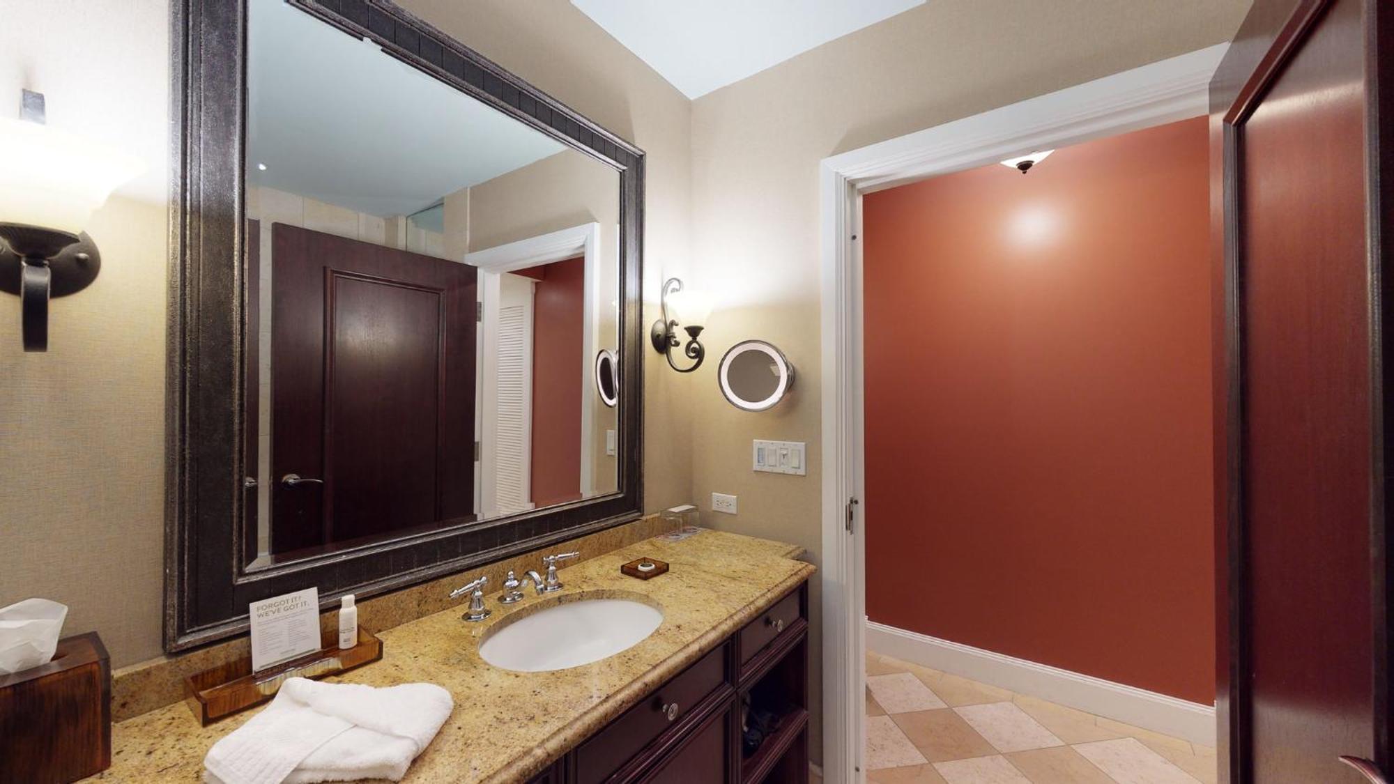 Premium King Room with Water View