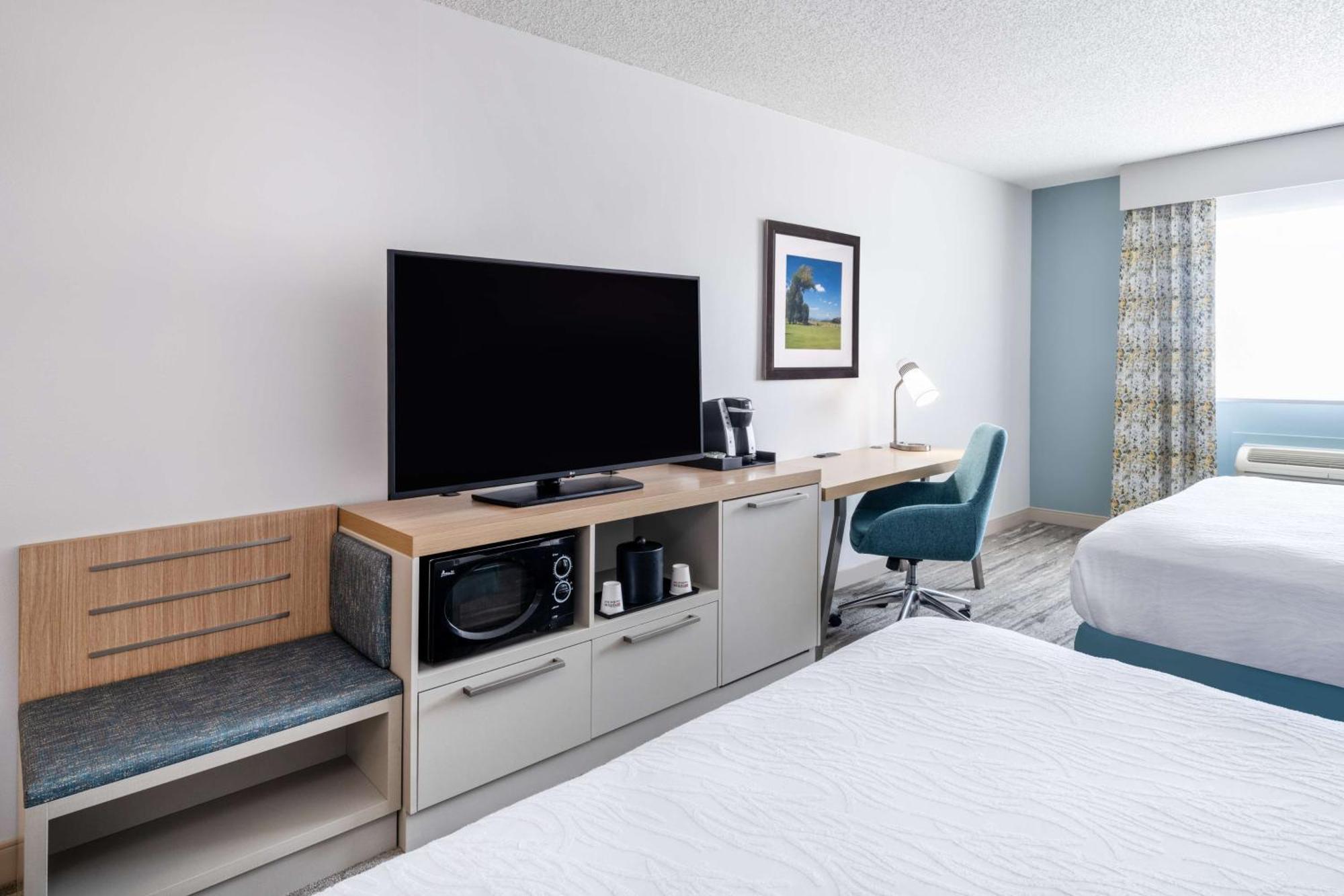 Queen Room with Two Queen Beds - Mobility Access