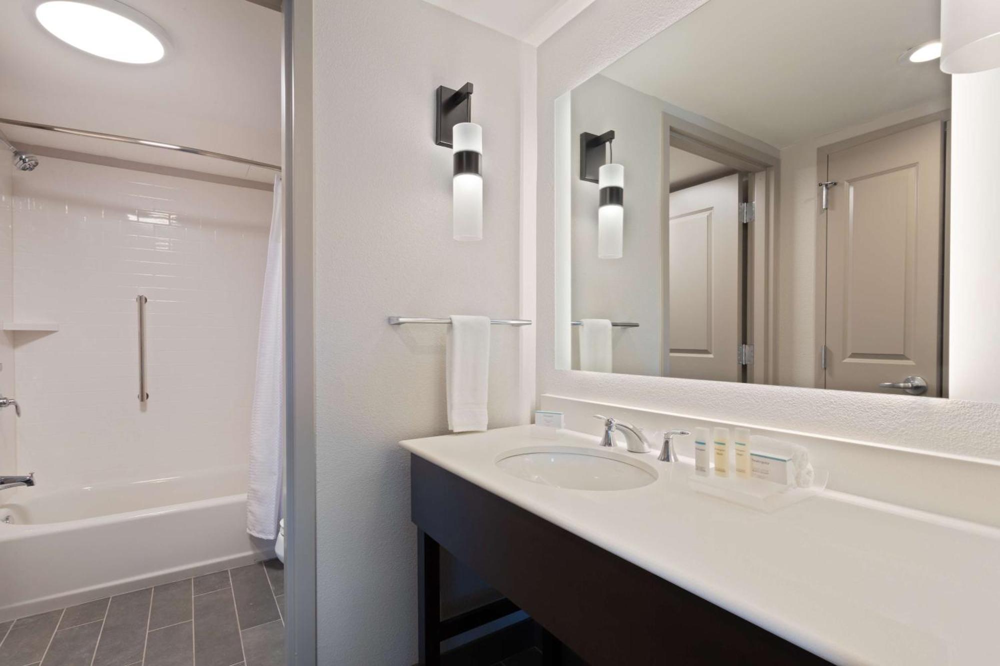 Studio Suite Two Queen Beds