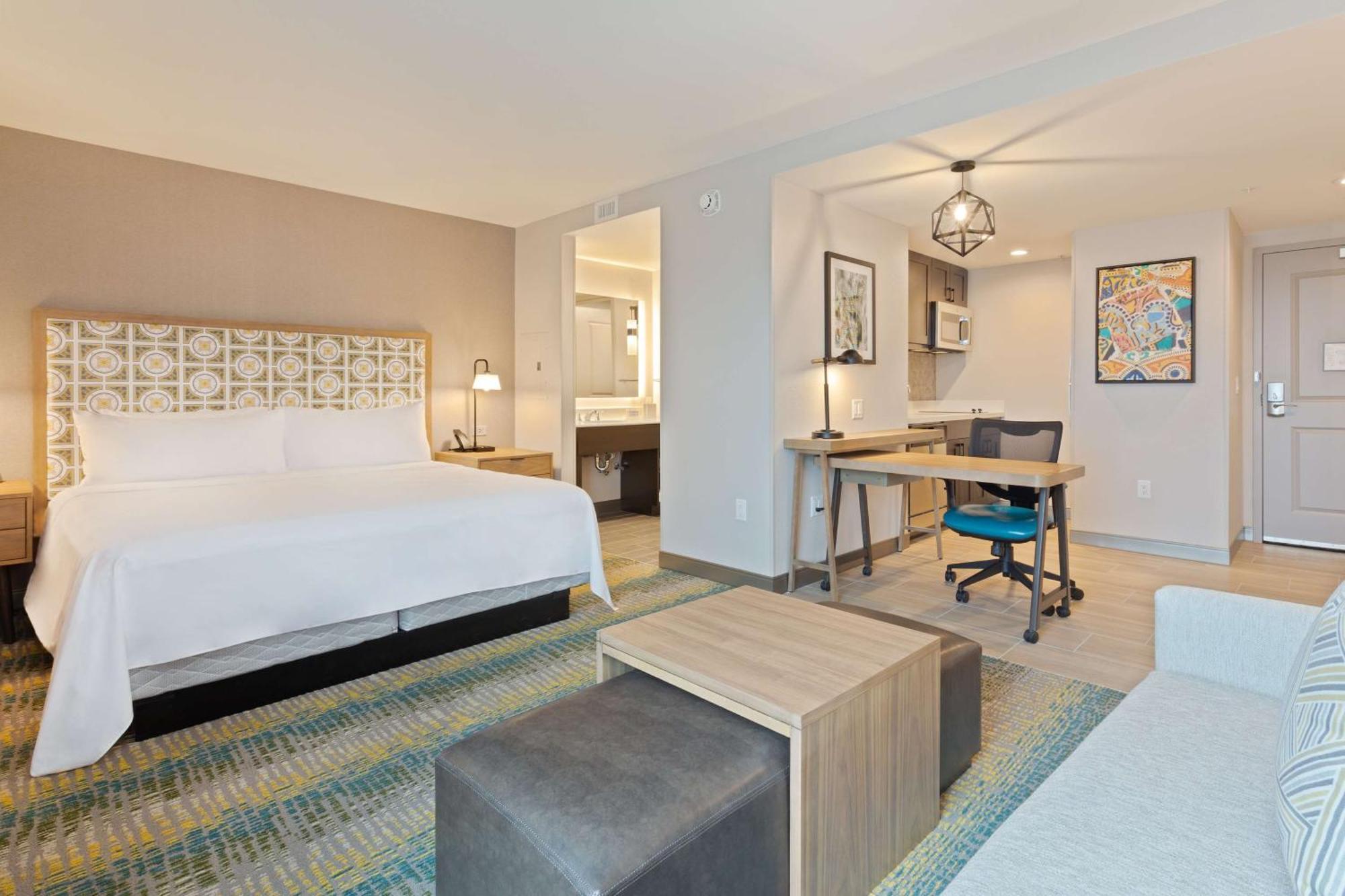 King Studio Suite