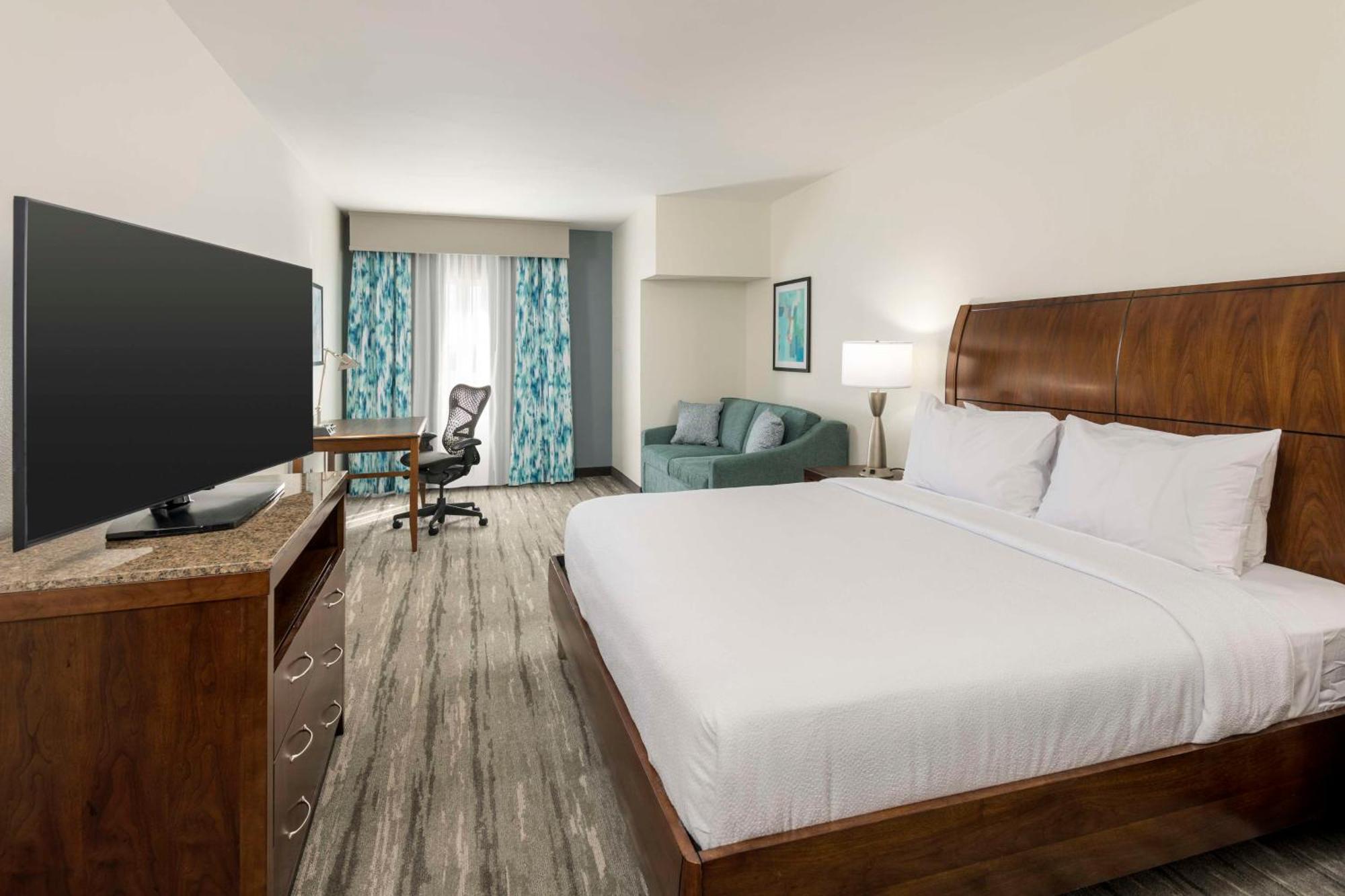 Quarto com Cama King-size e Banheira Acessível - Acessível para Hóspedes com Mobilidade Reduzida