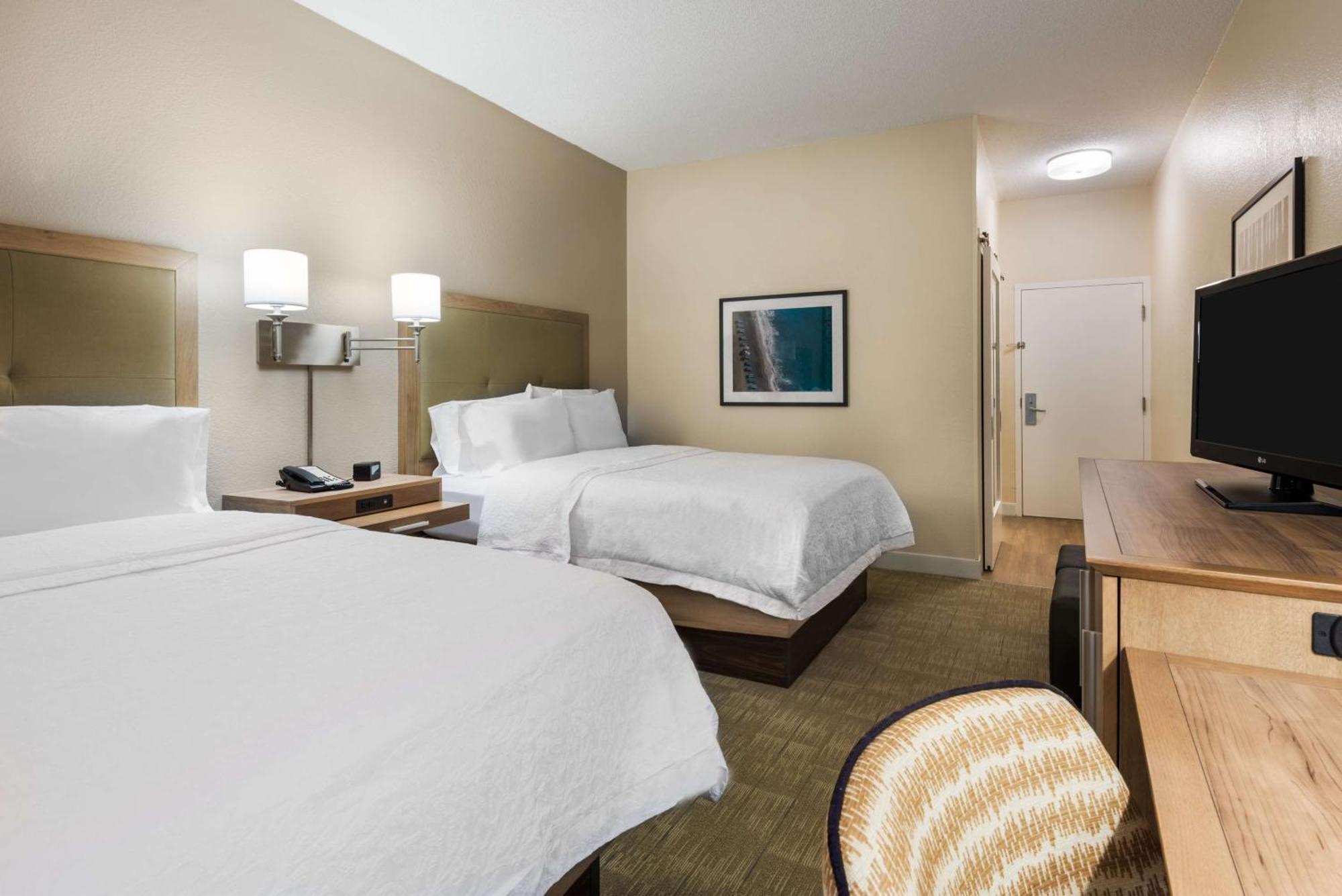 Double Queen Room with Microwave and Refrigerator - Non-Smoking