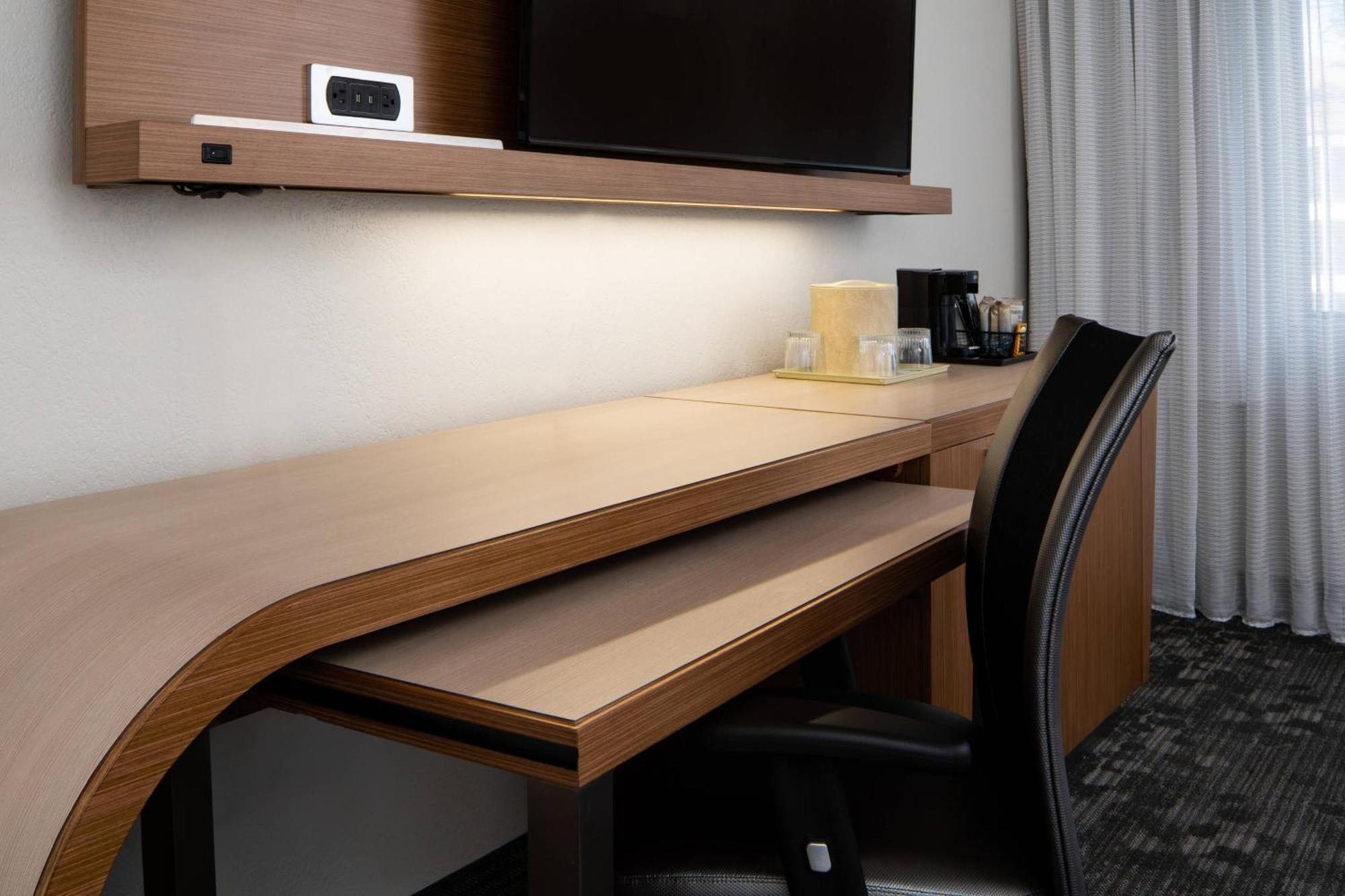 Standard Room with Two Queen Beds,1615653969:JPEG