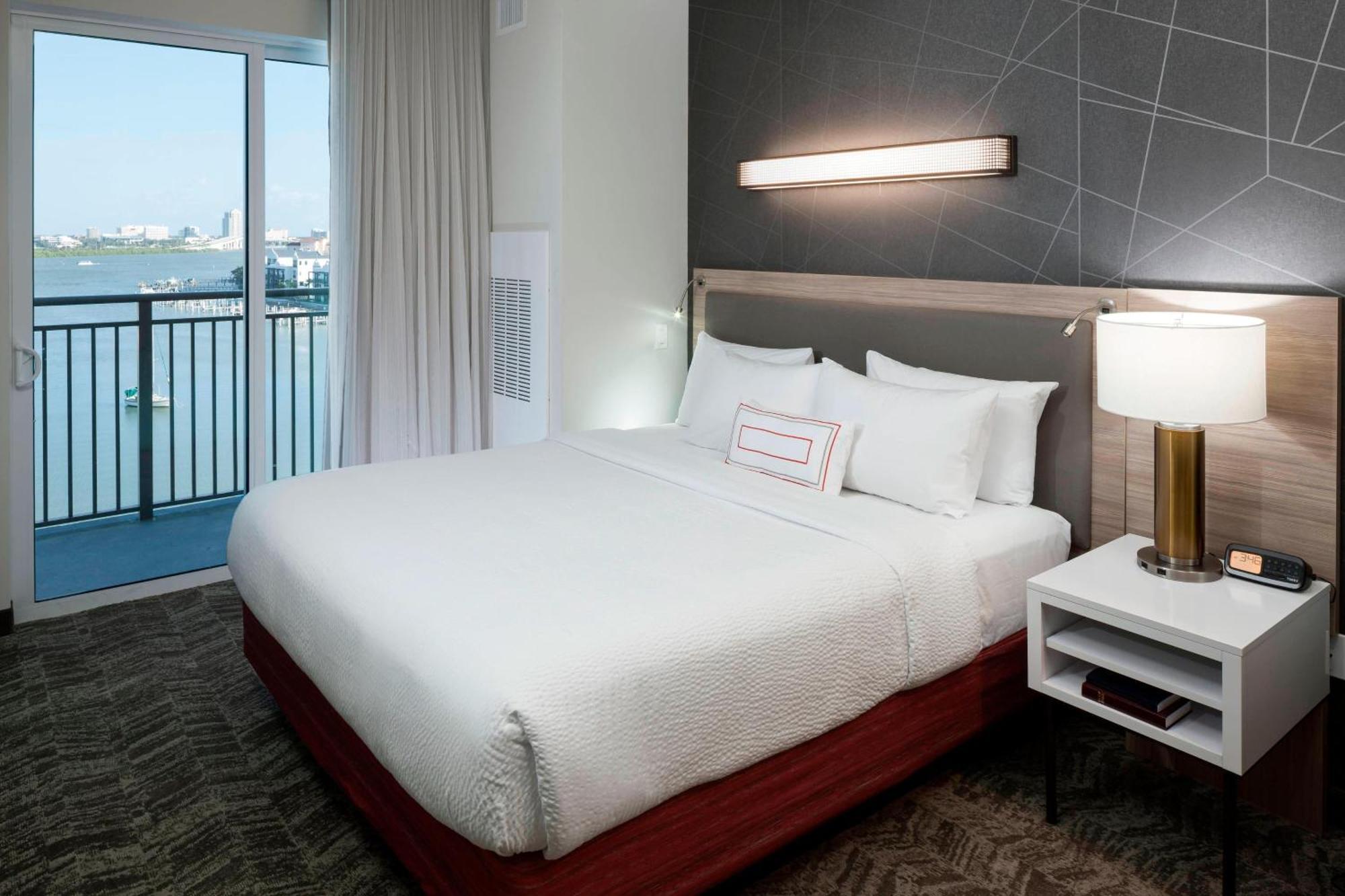 Suite Lit King-Size avec Canapé-Lit et Balcon