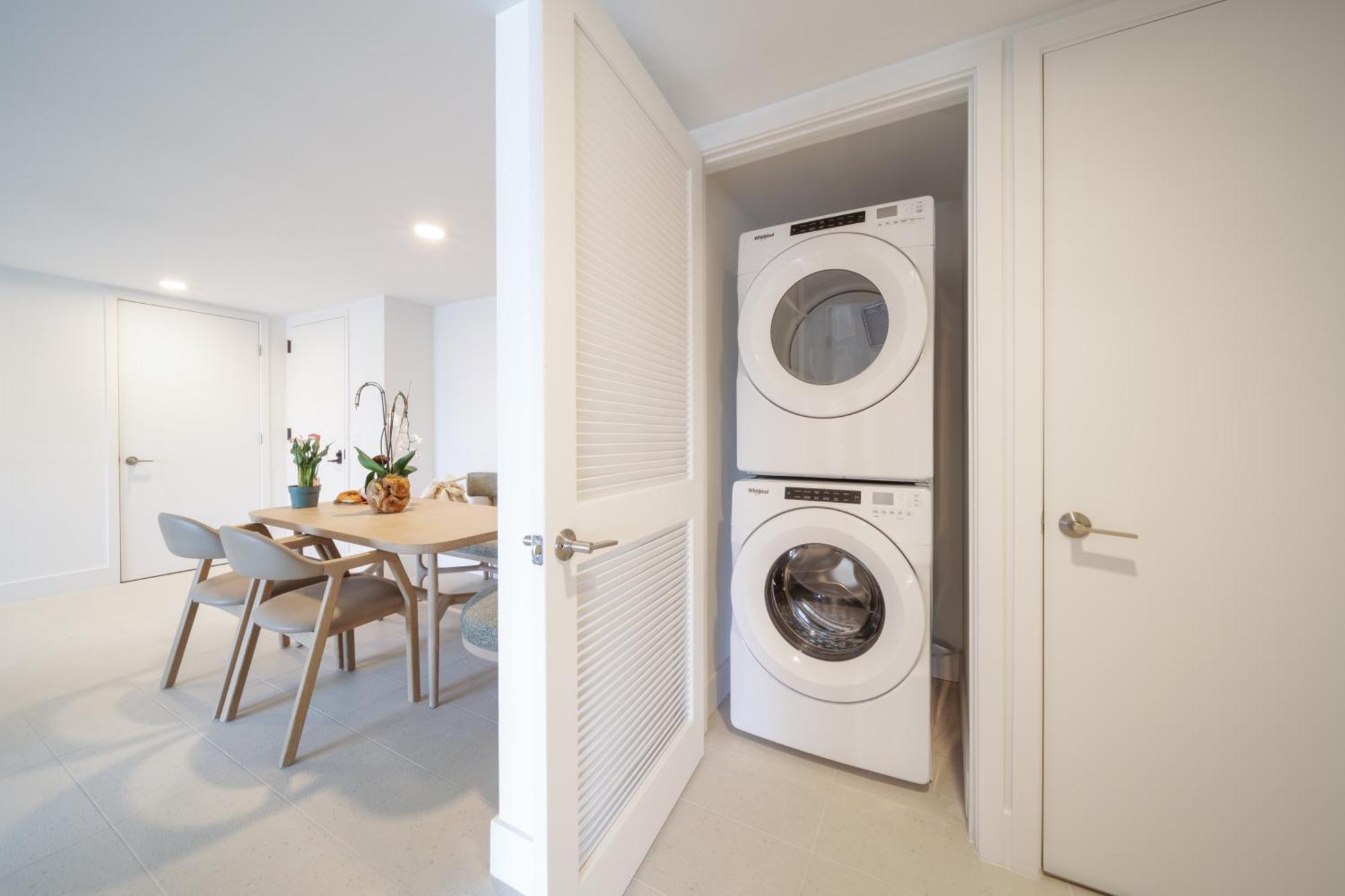 Appartamento Skyline Residences con 2 Camere da Letto, Cucina e Balcone