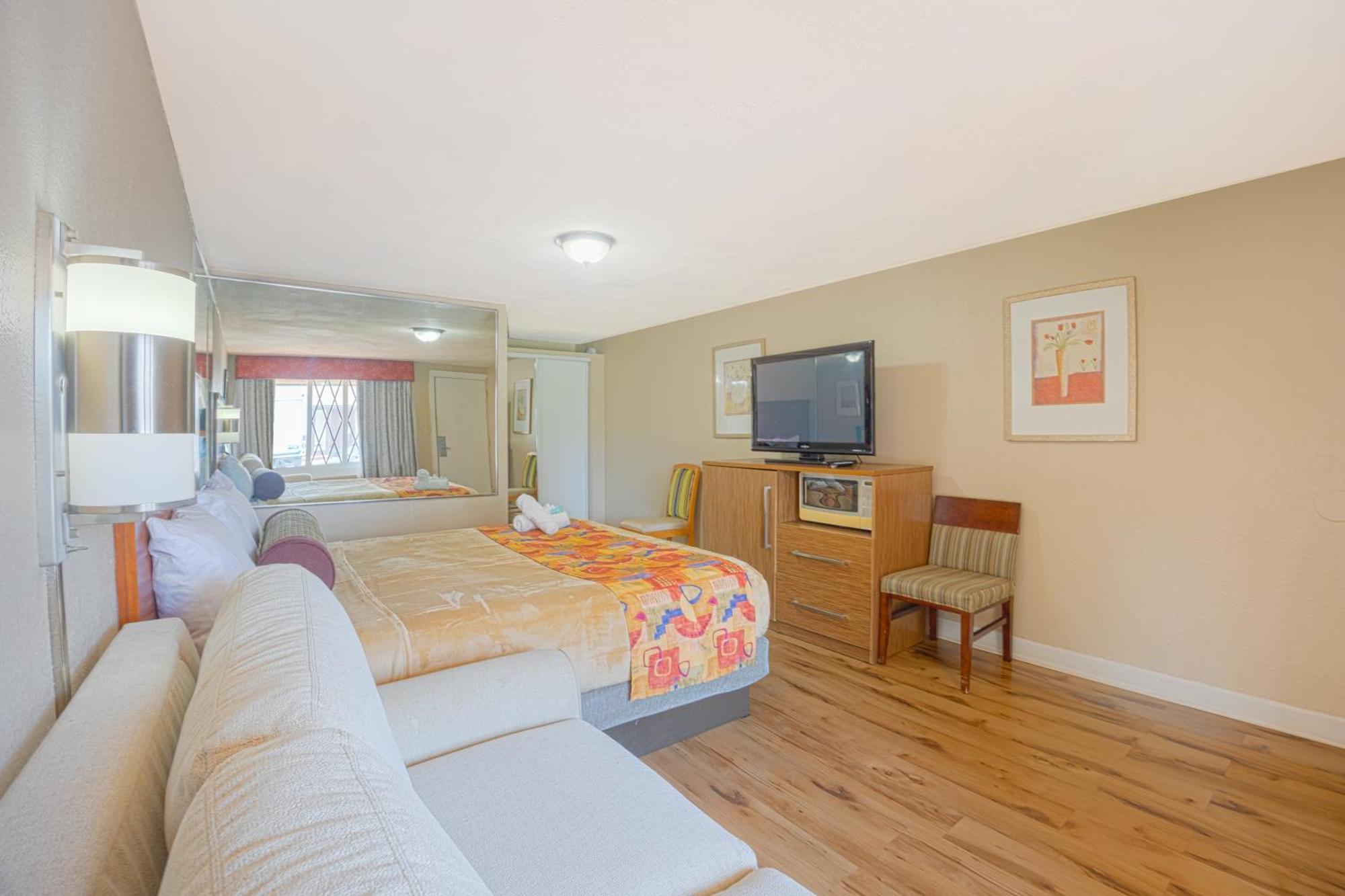 Suite King Bed Non Smoking