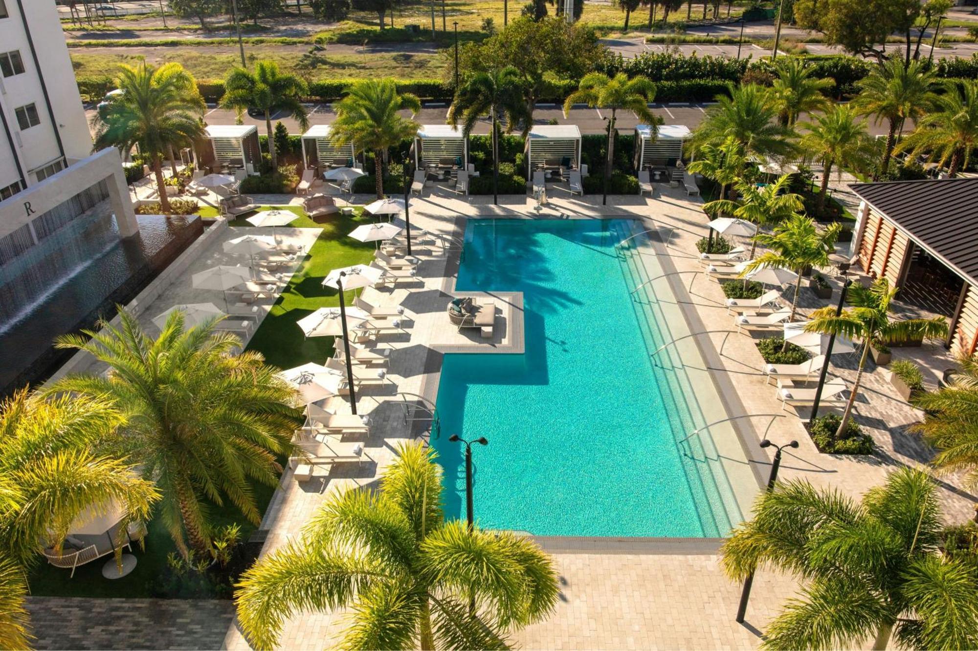 King Room Pool View,1632209451:JPEG