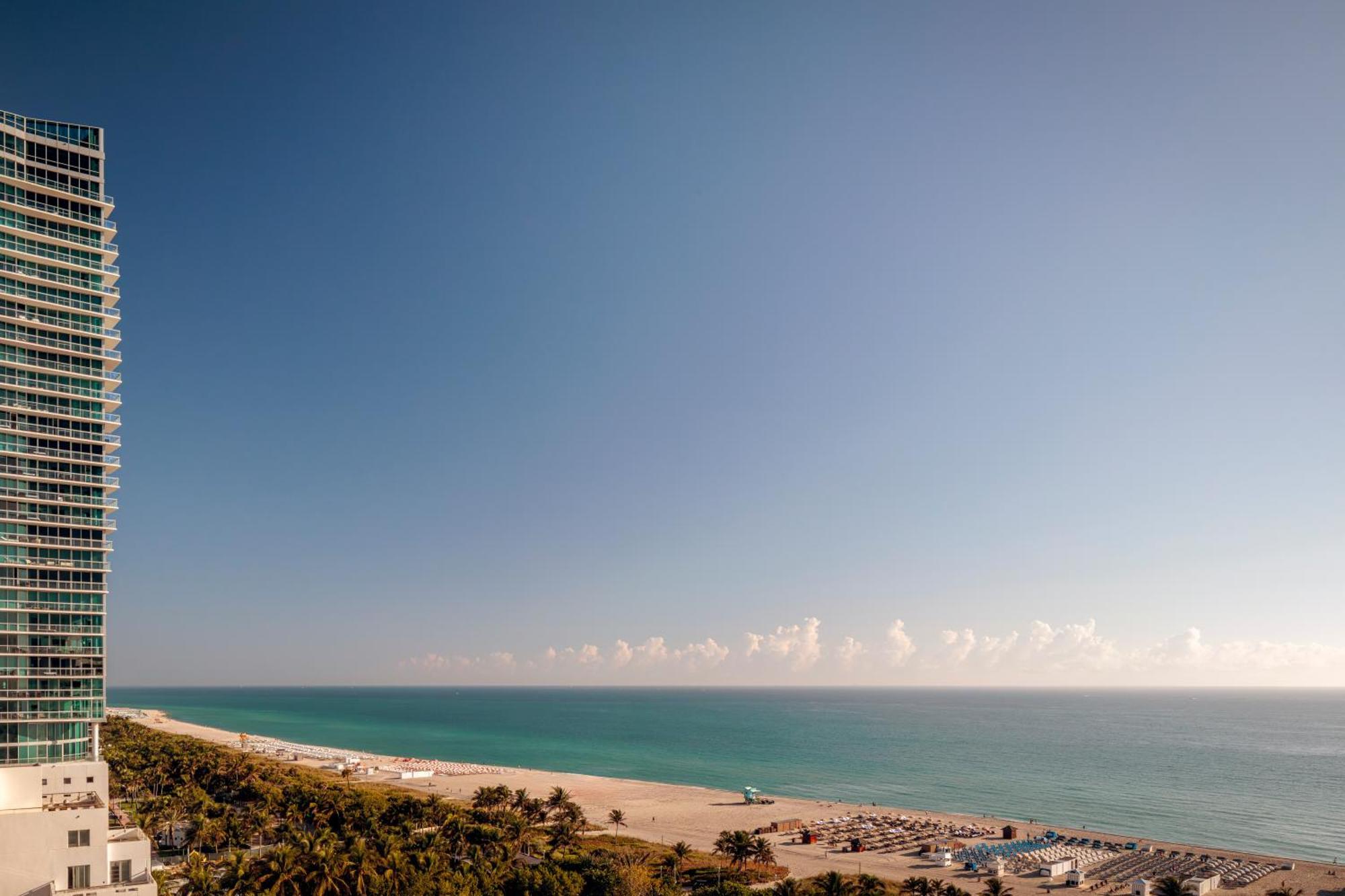 Oceanfront Balcony King,1637706536:JPEG