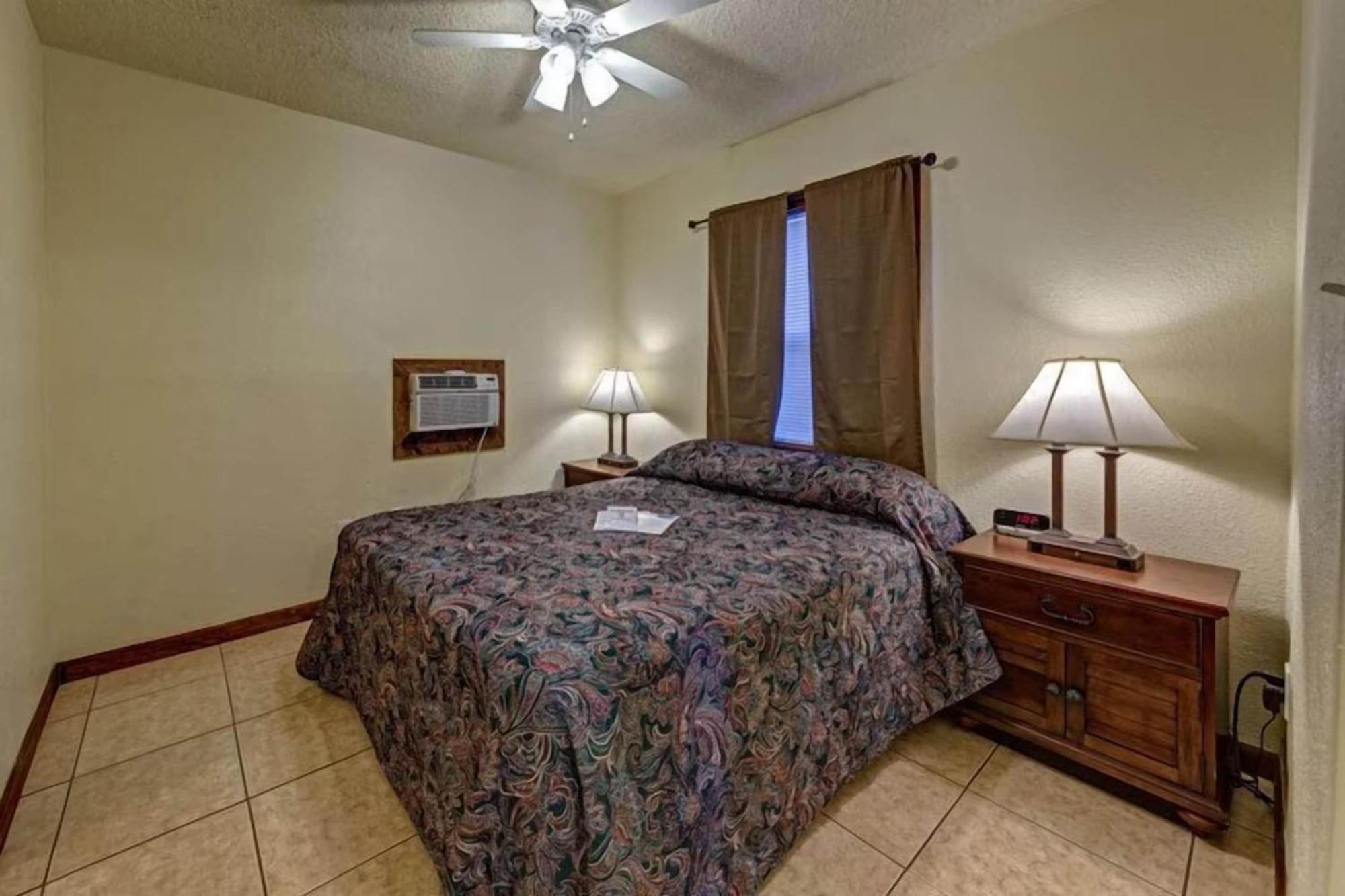 Queen Bed Non-Smoking