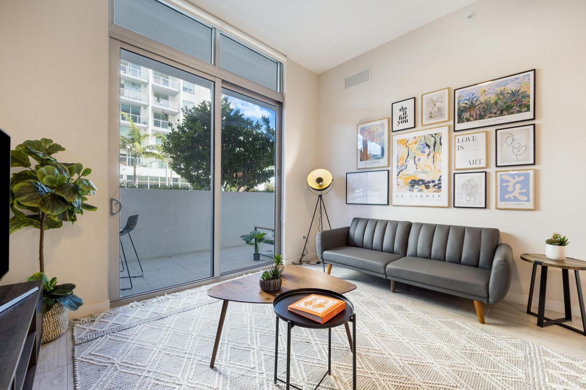 Appartement met Uitzicht op het Zwembad