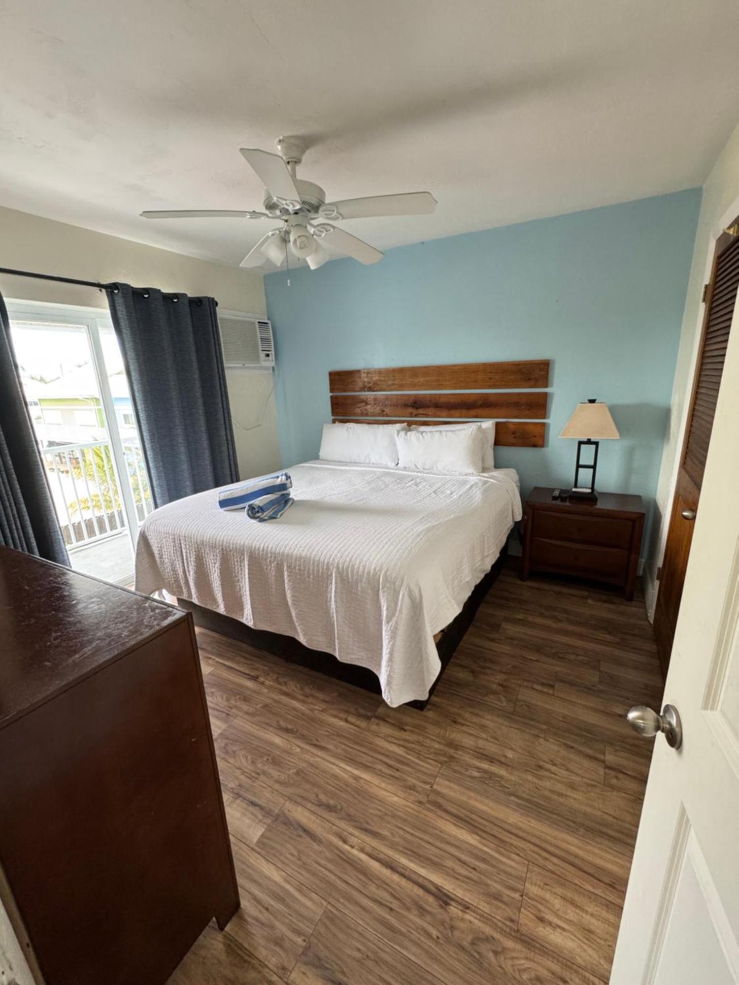 Two-Bedroom Apartment,1671901708:JPEG