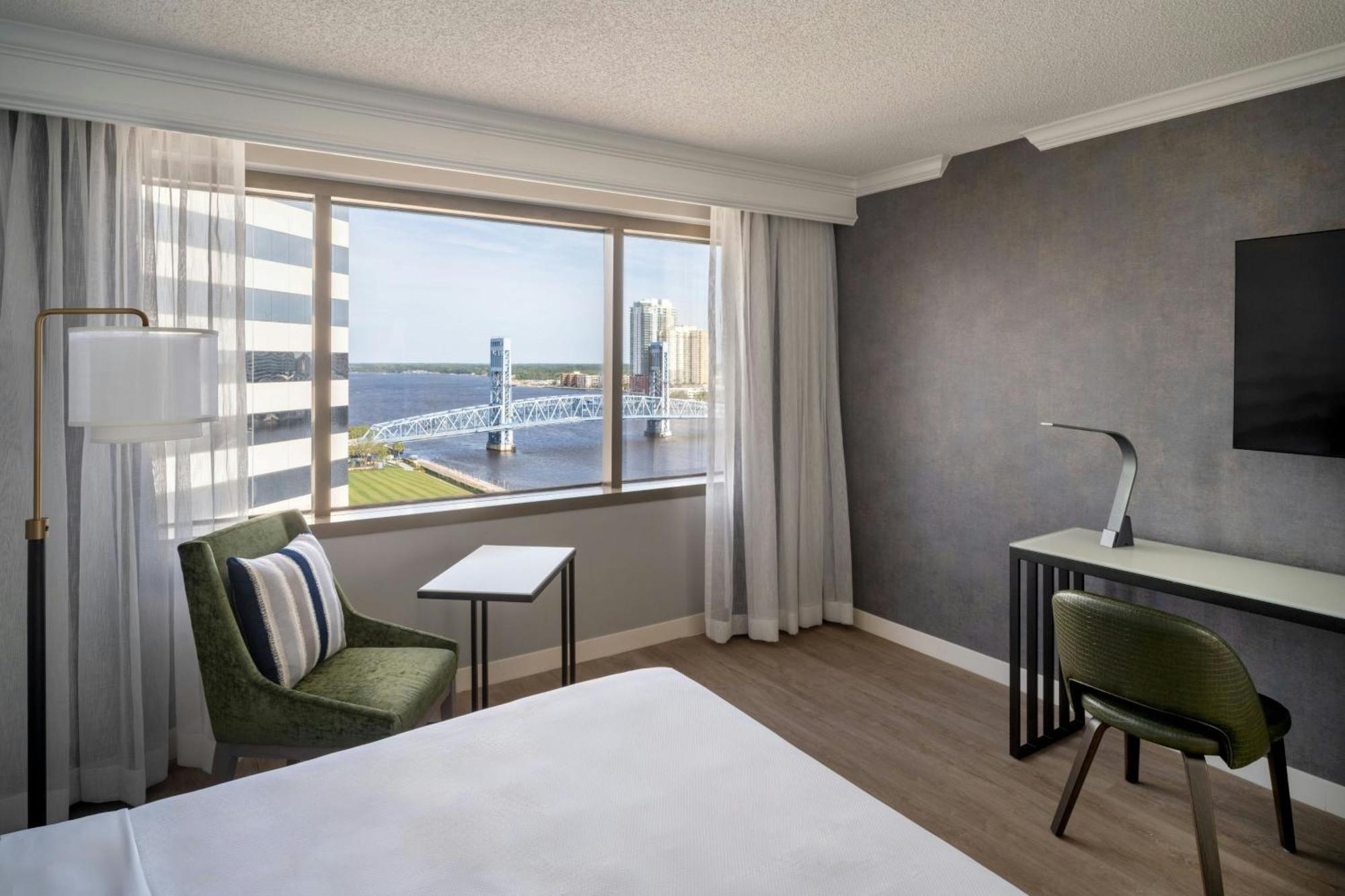 King Room River View,1678674719:JPEG