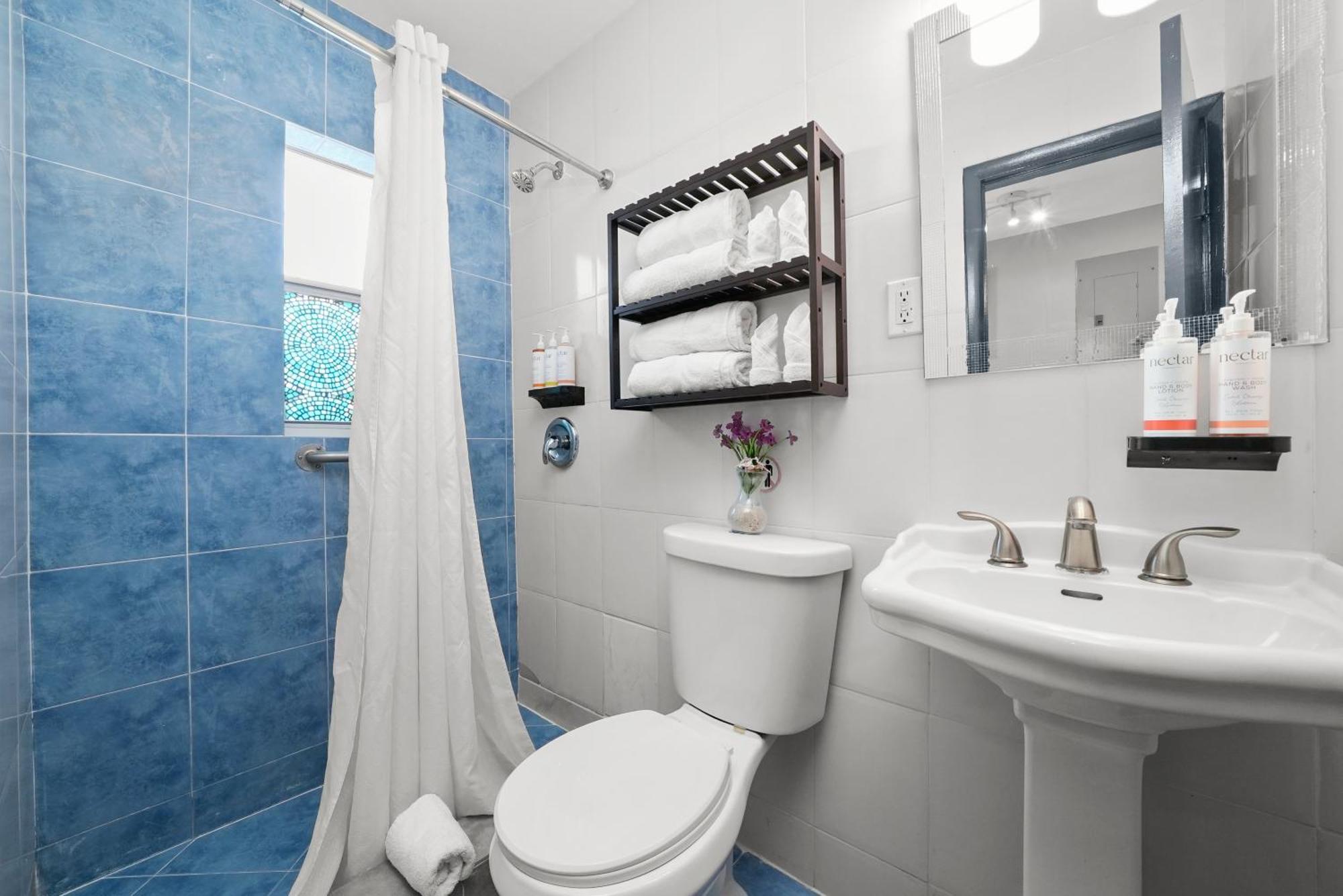 Standard Queen Room,1695745288:JPEG