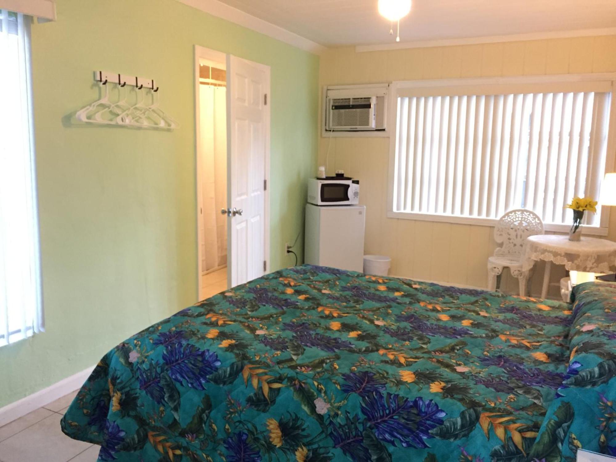 Kamer met Queensize Bed - Geschikt voor Gasten met een Lichamelijke Beperking