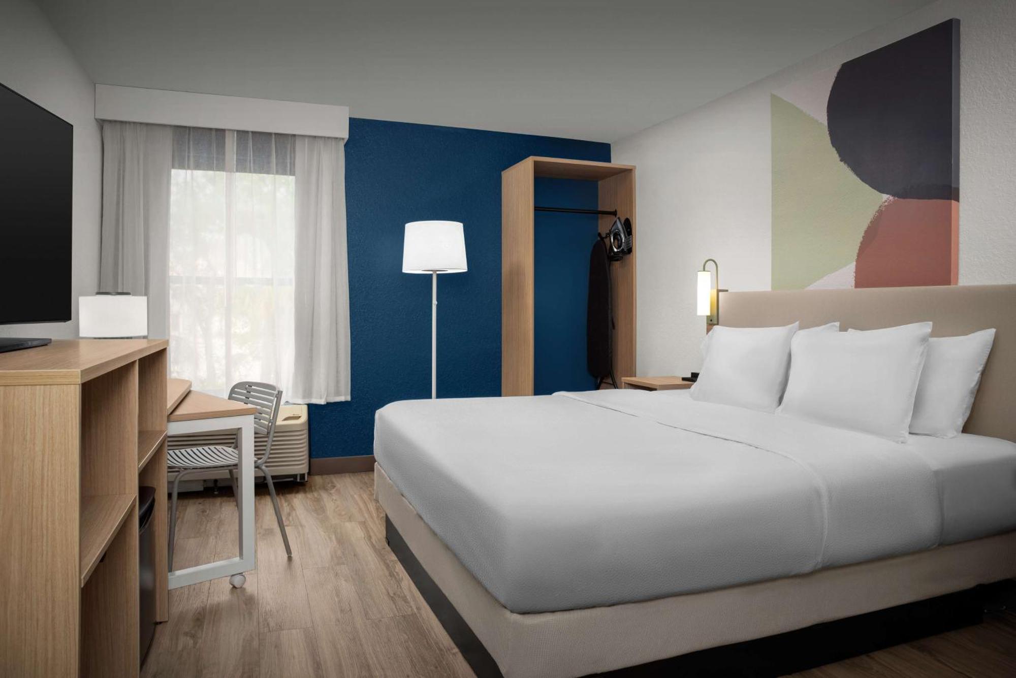 King Room,1698877760:JPEG