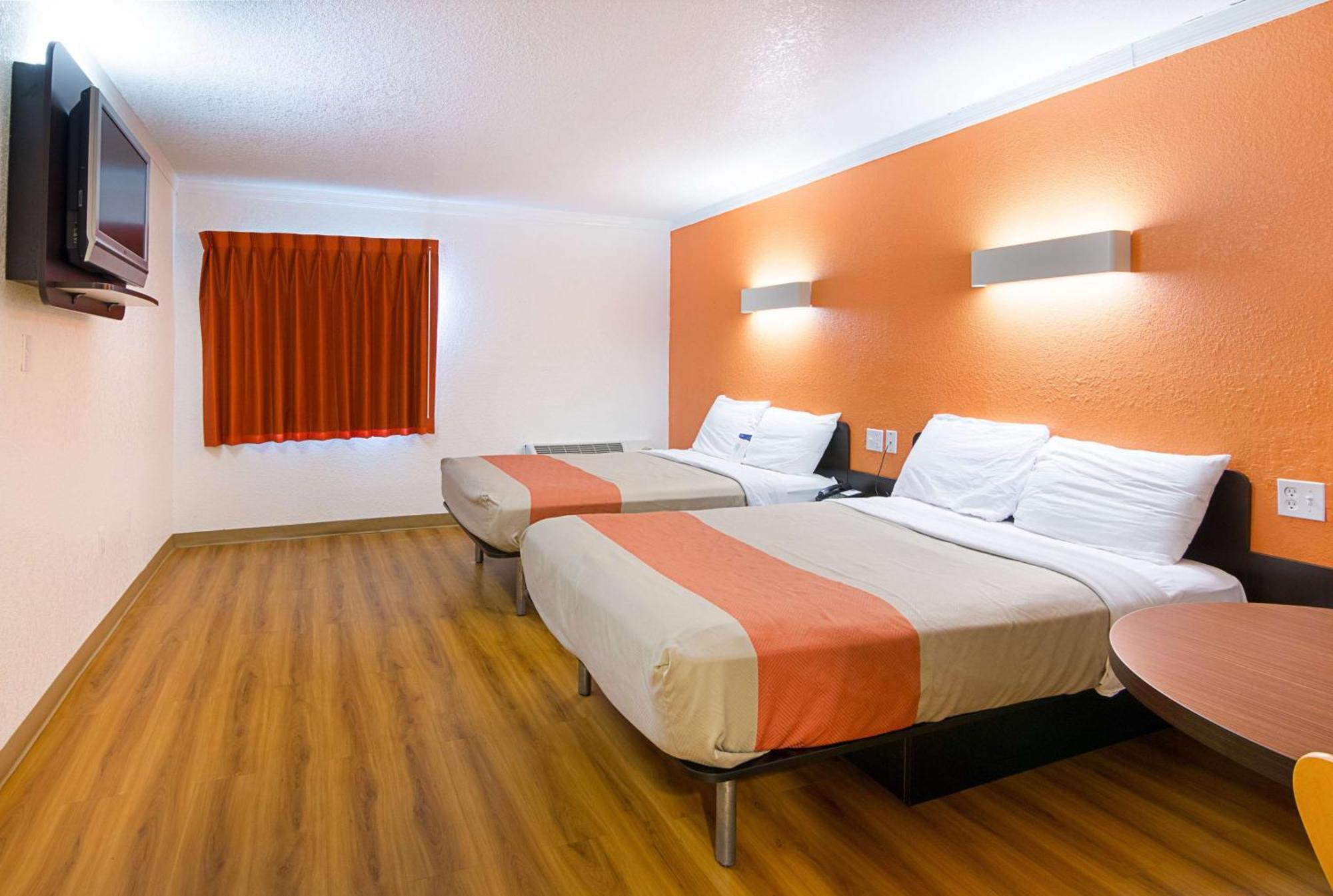 Deluxe Quadruple Room Non-Smoking,1213994848:JPEG