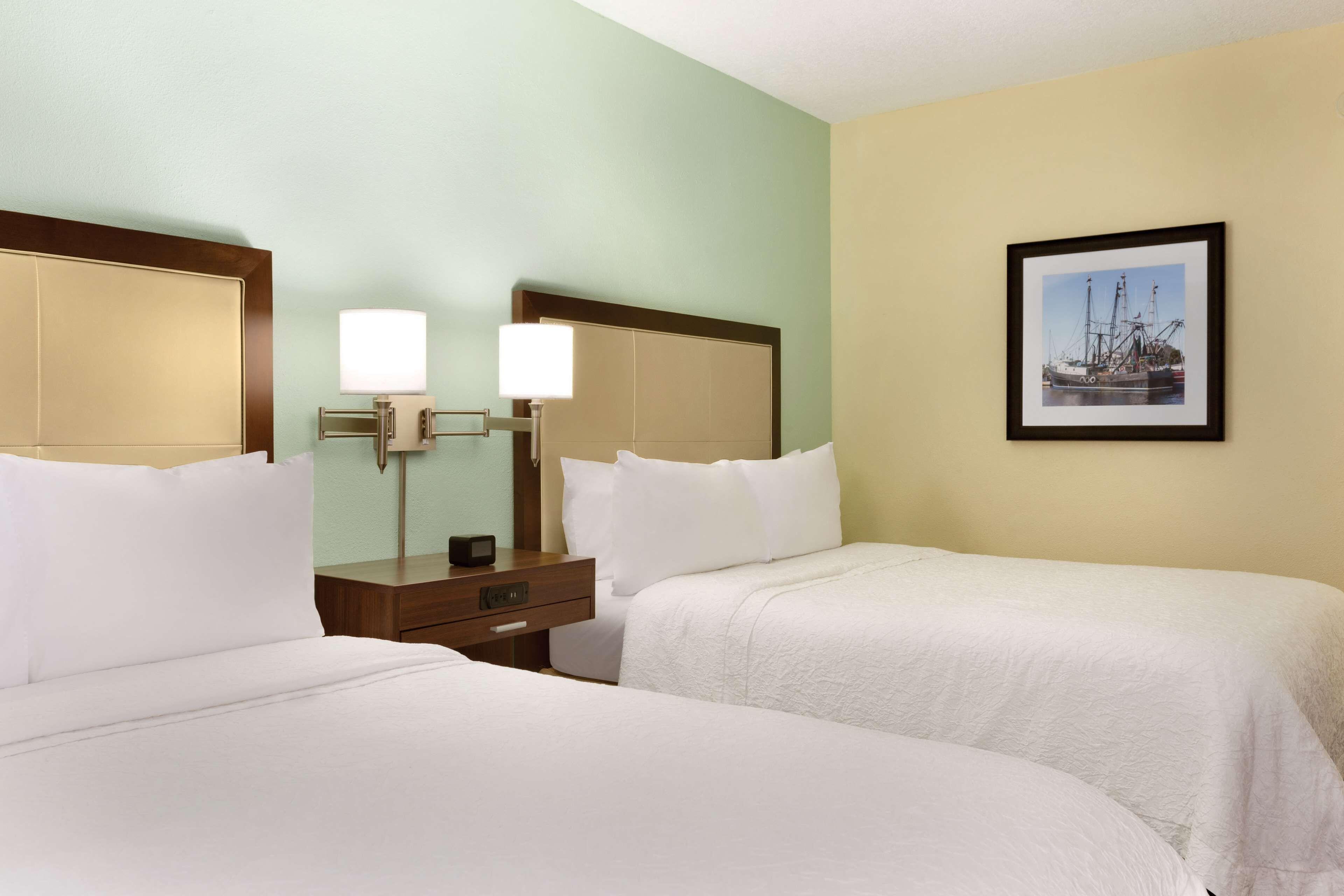 Queen Room Two Queen Beds Non-Smoking