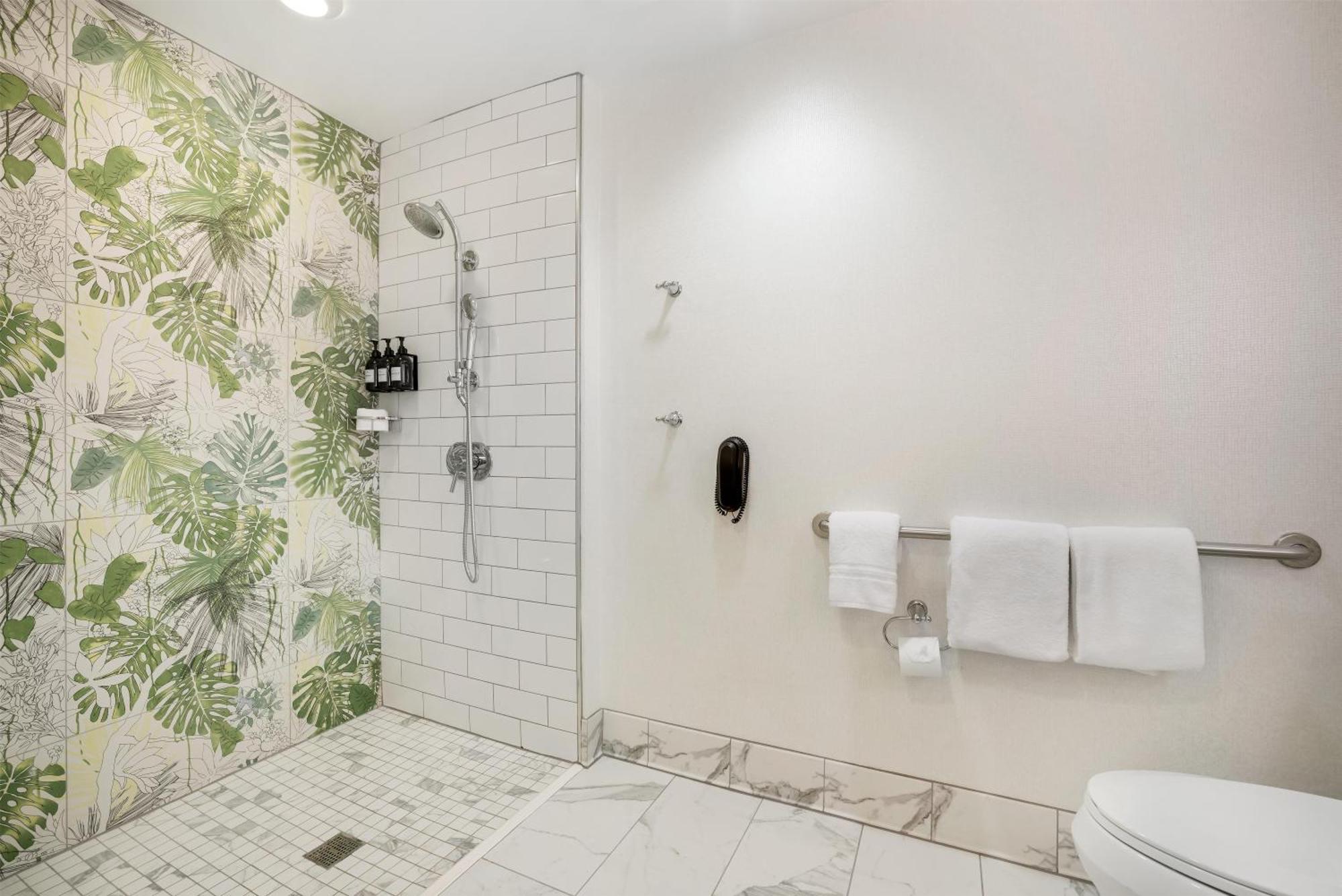 Corner King Room Roll Shower Mobility Accessible