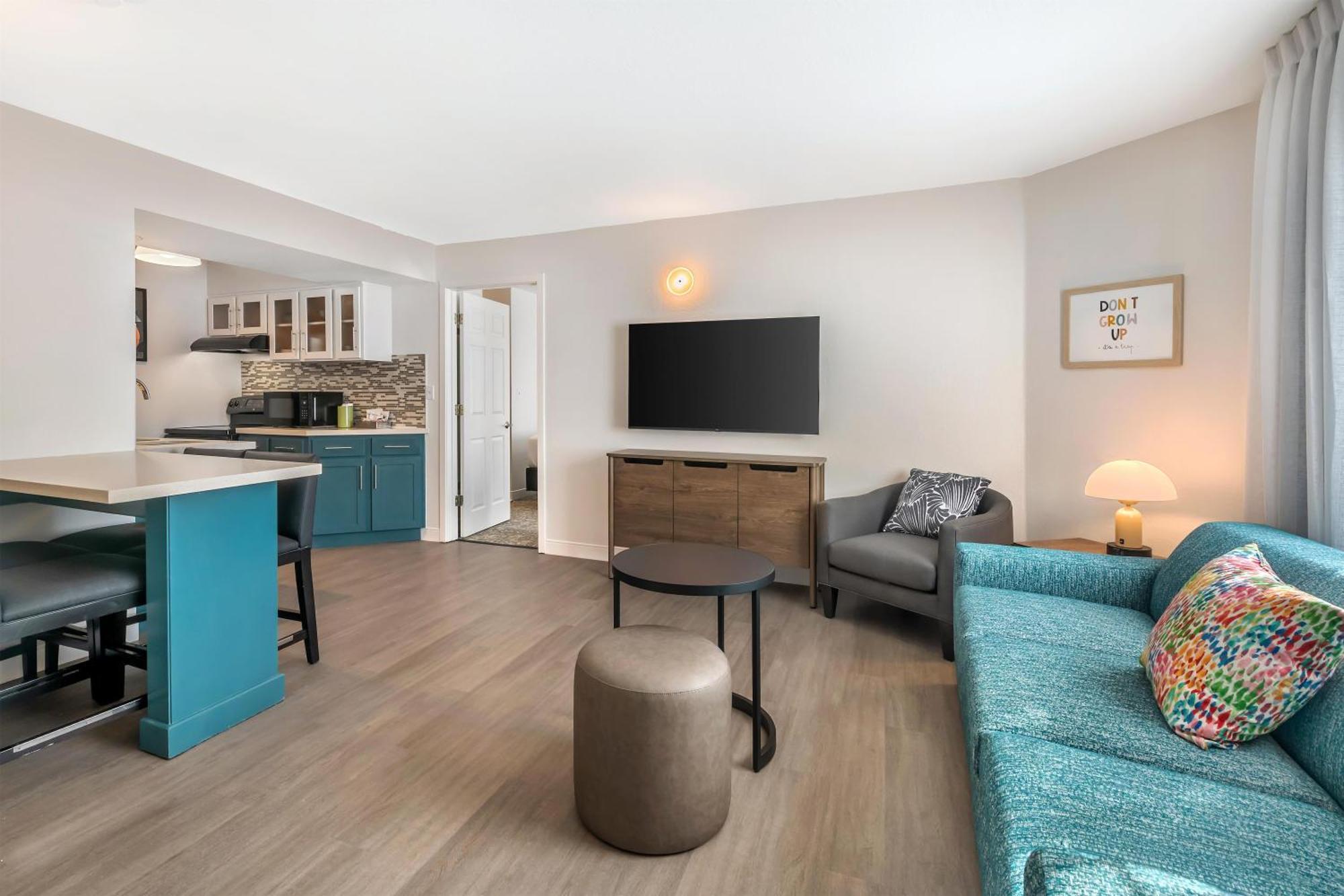 One Bedroom King Suite