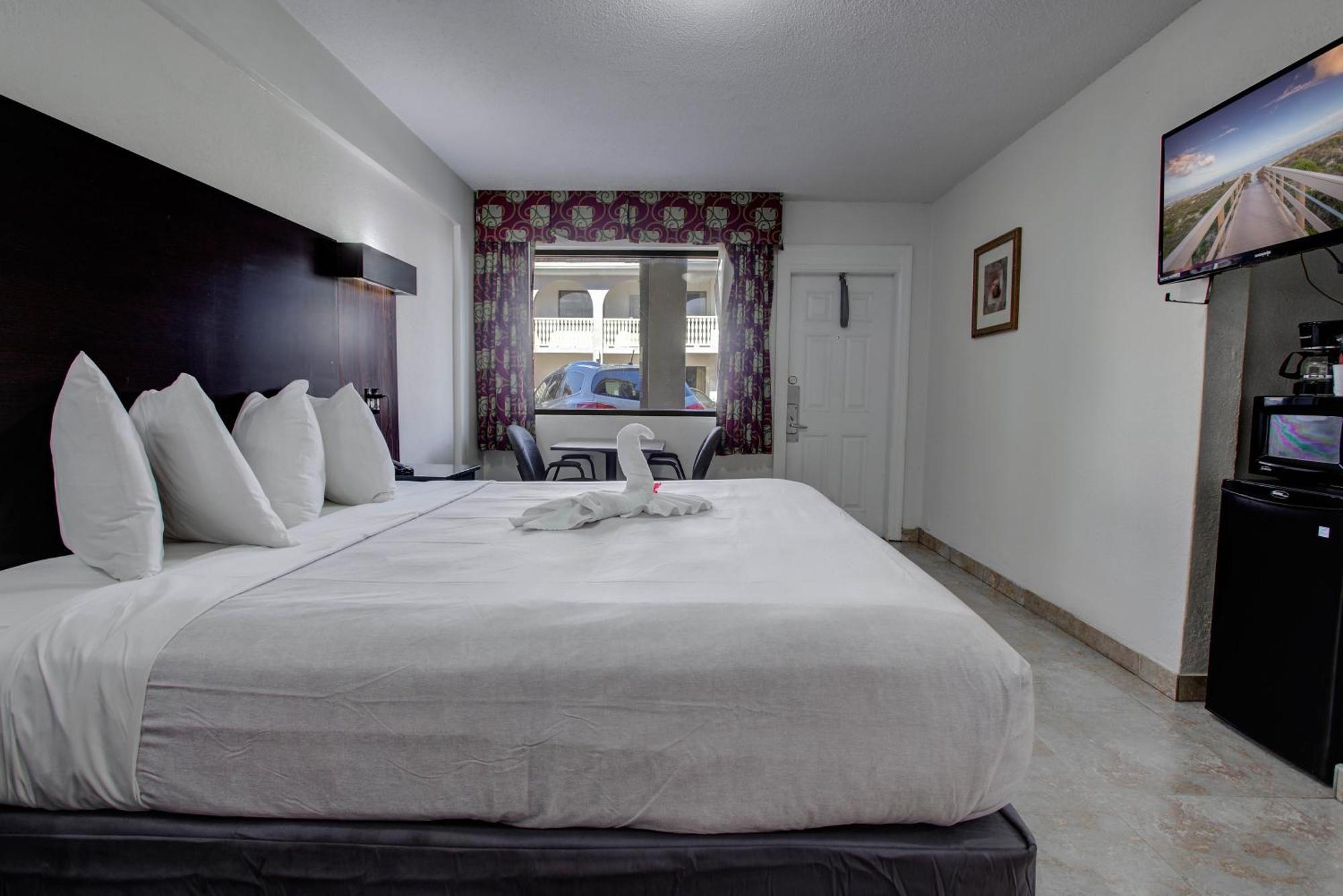 Deluxe Doppelzimmer mit seitlichem Meerblick