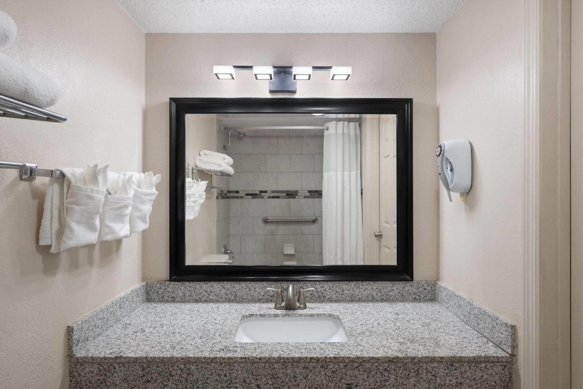 Double Room with Two Double Beds and Courtyard View - Second Floor/Non-Smoking