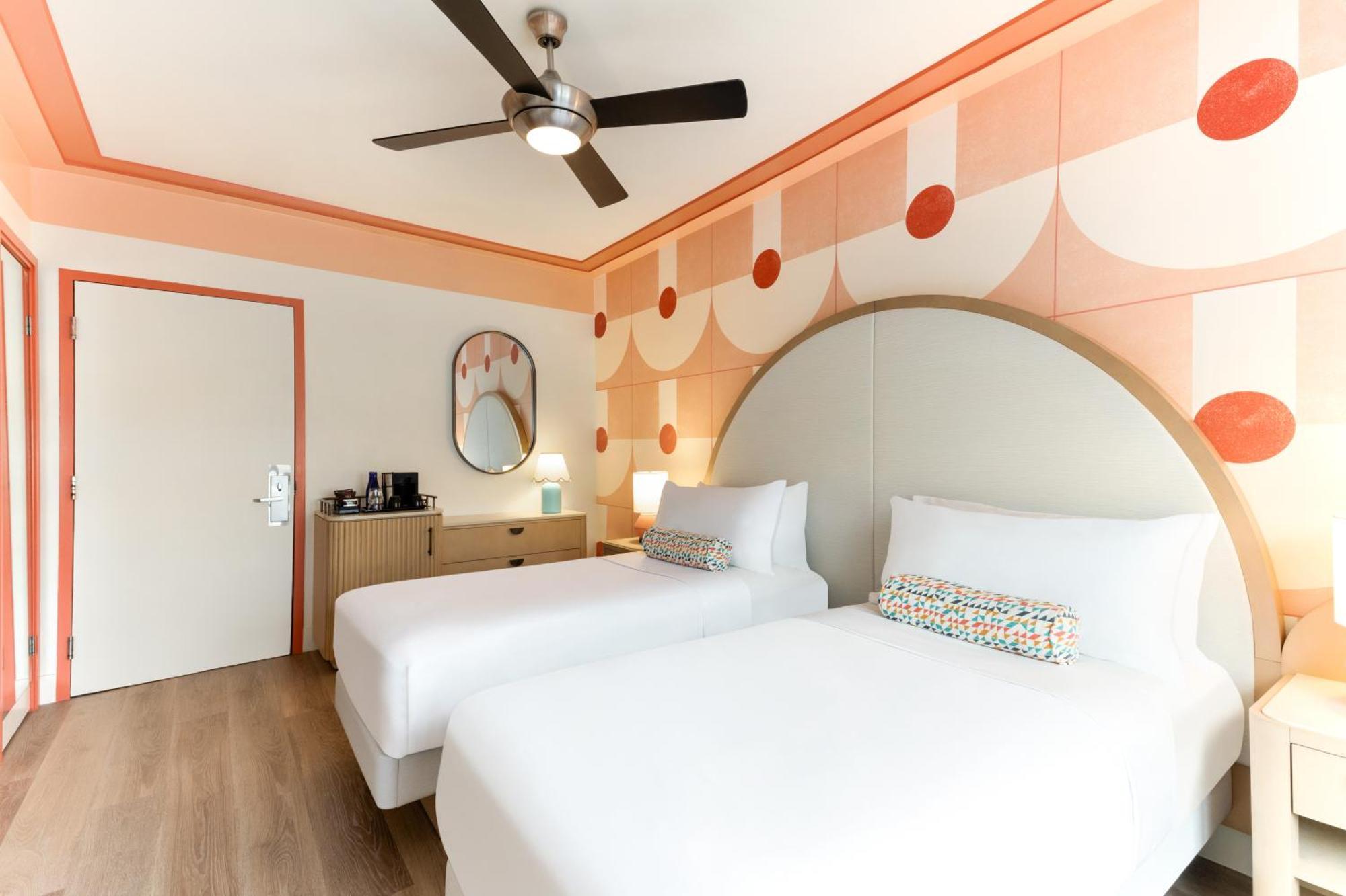 Deluxe Twin Room,1746828143:JPEG