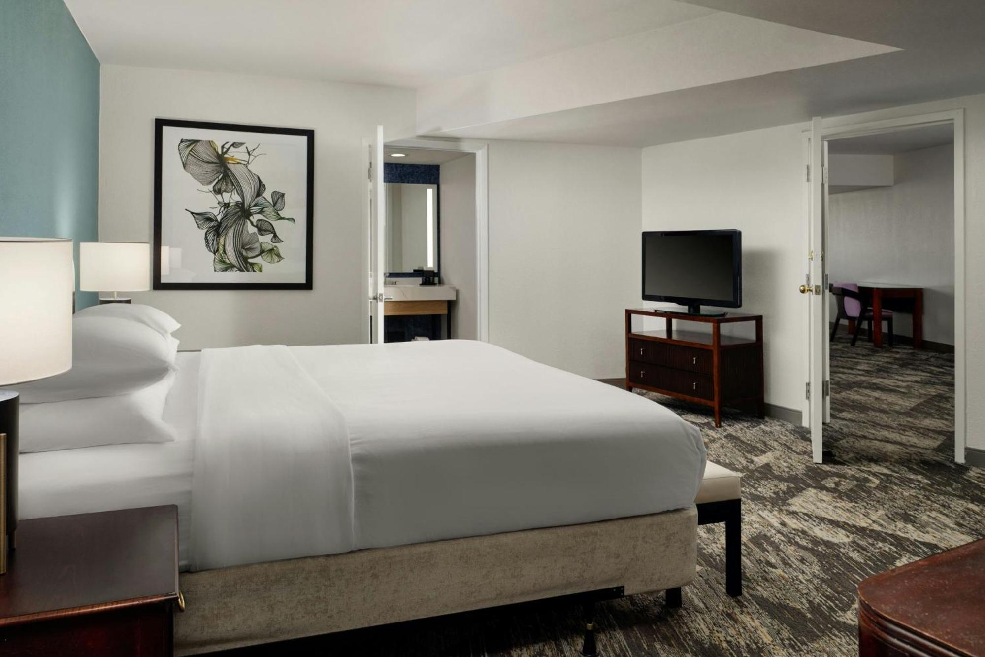 Penthouse Suite 1 King