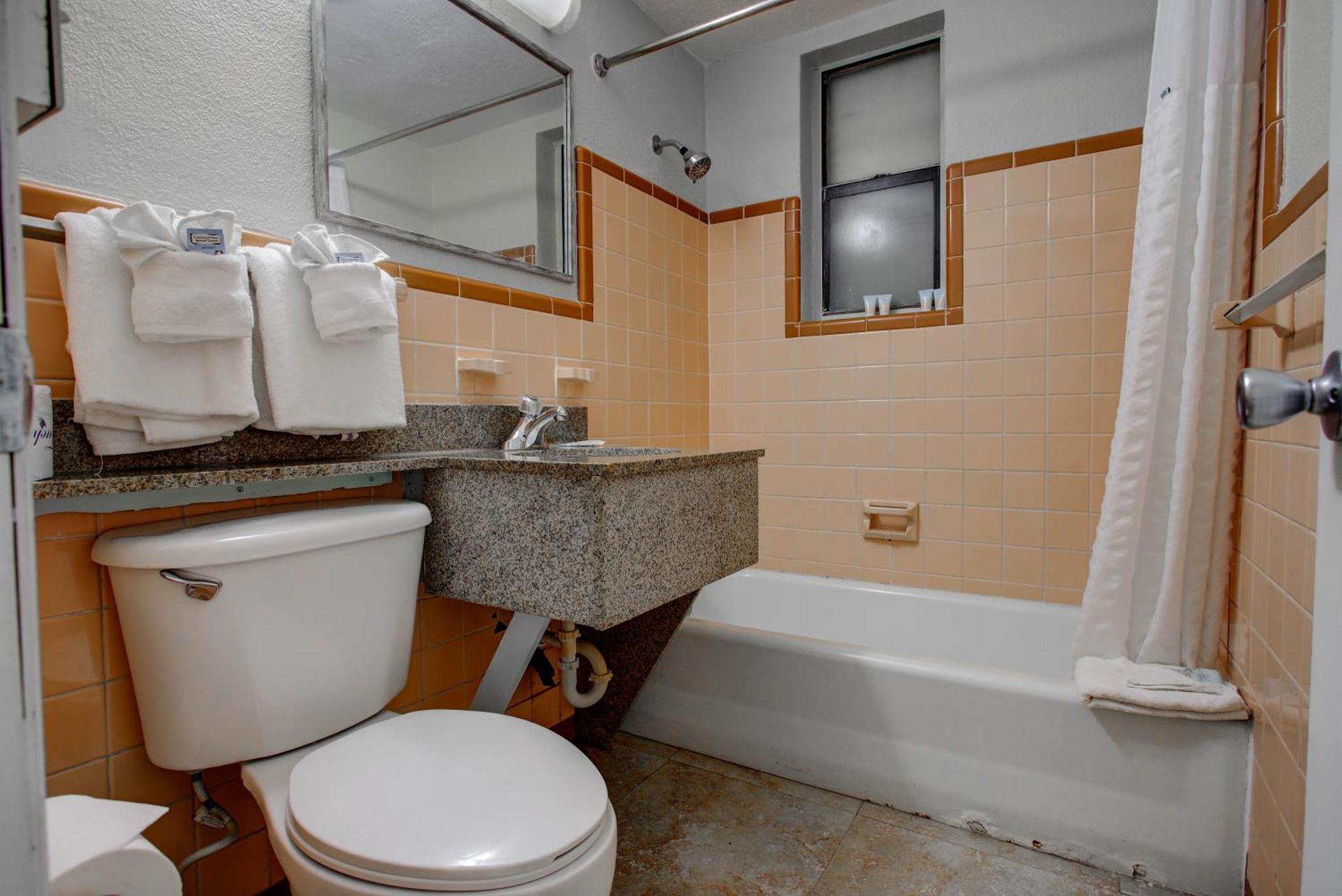 Economy Double Room