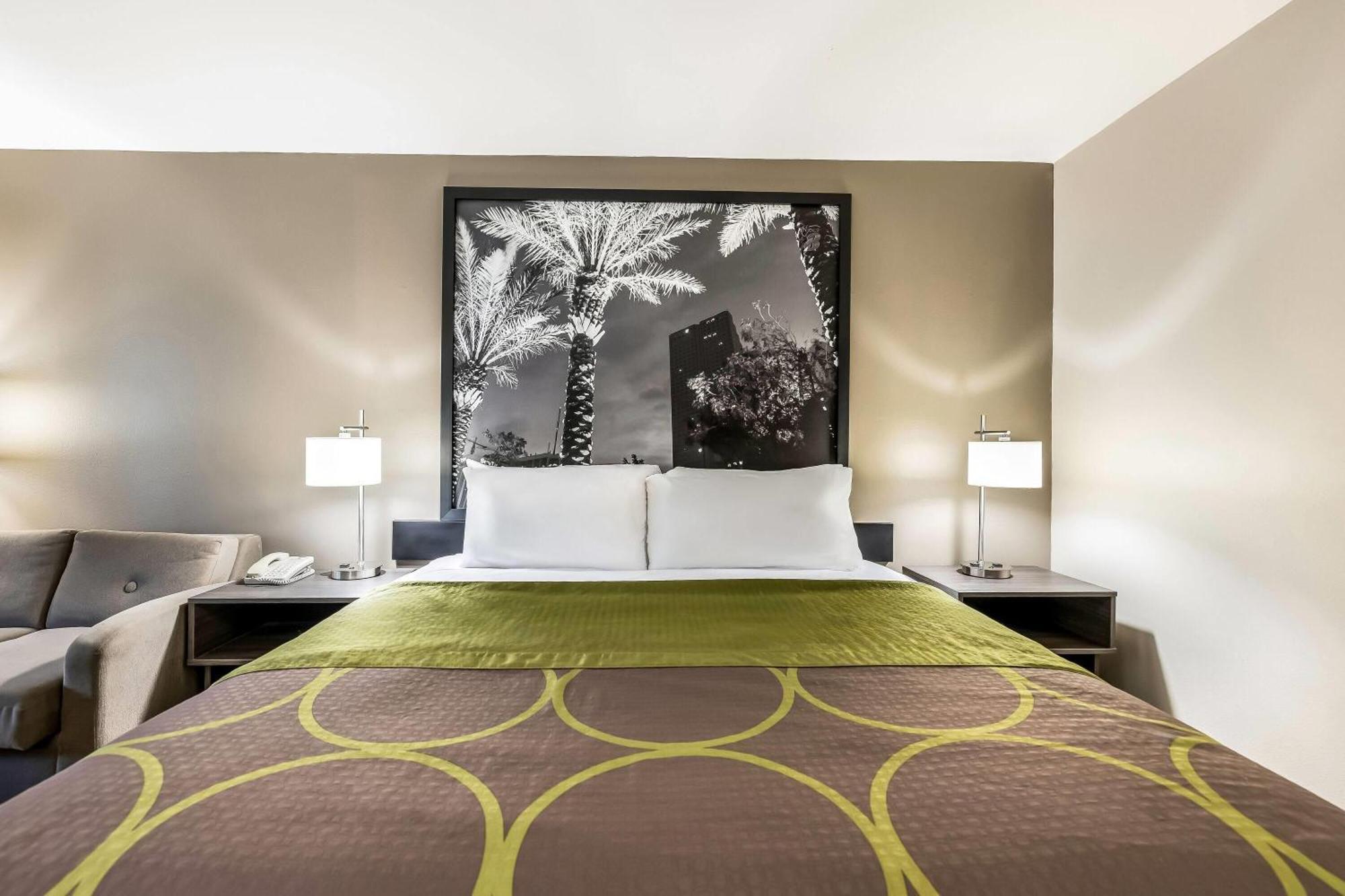 King Room - Disability Access/Non-Smoking